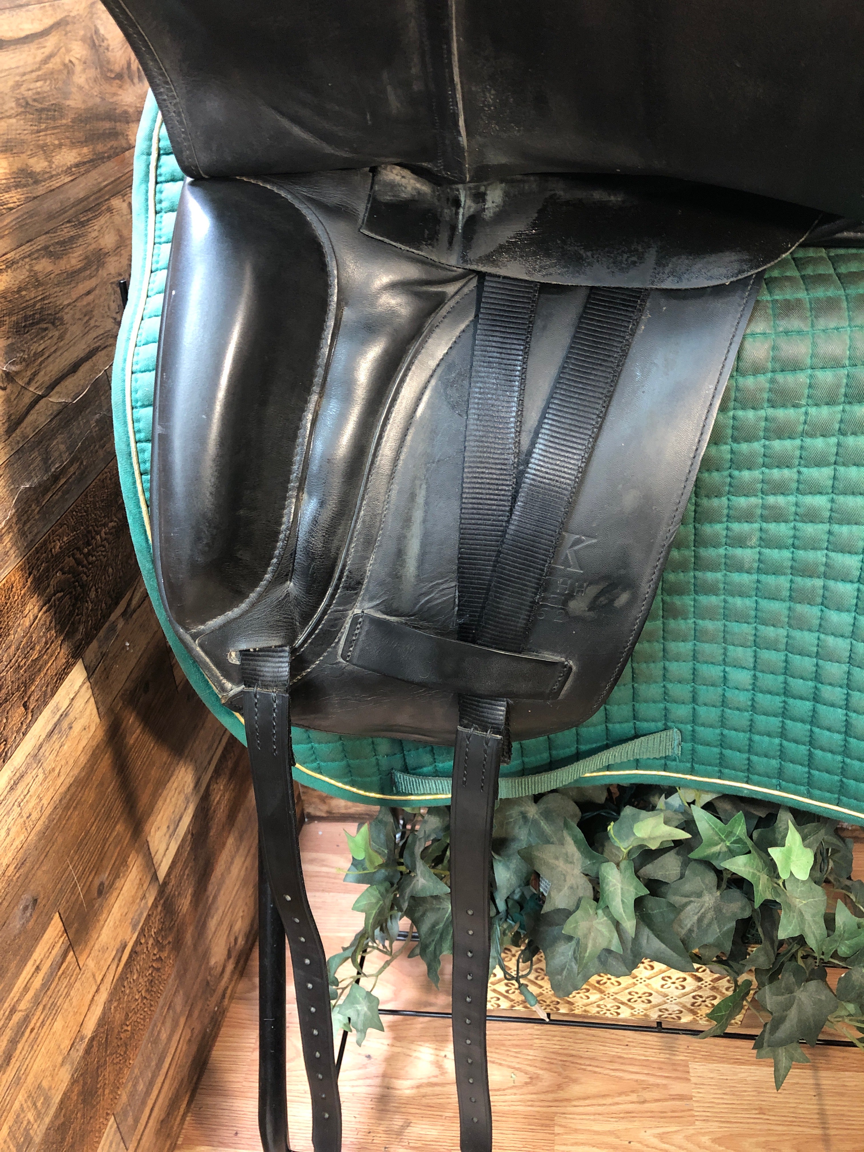 17" Albion SLK Dressage Saddle