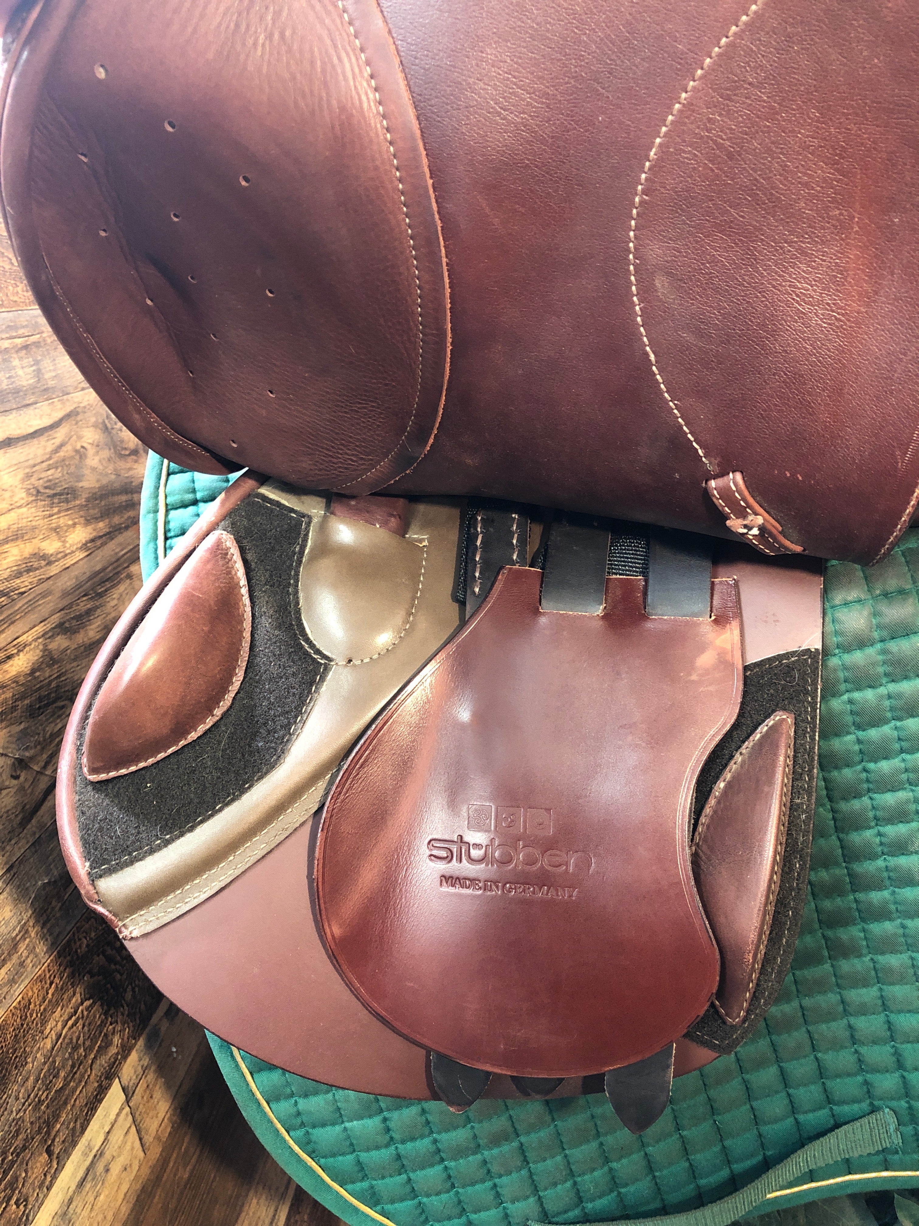 17" Stubben "Ascend" Close Contact Saddle
