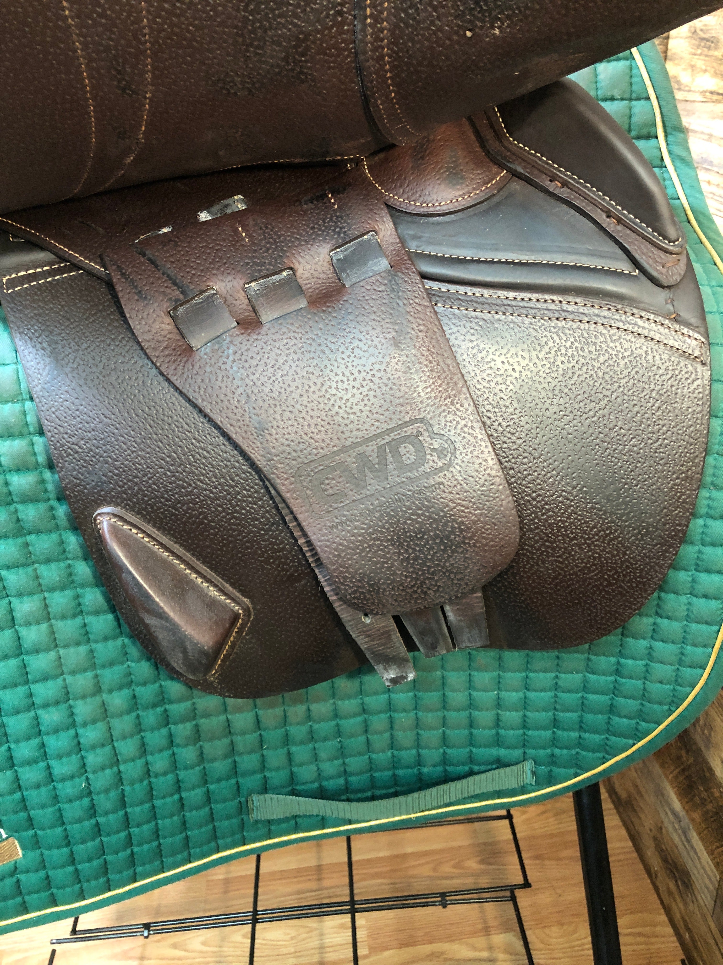 18" CWD SEO3 Close Contact Jump Saddle
