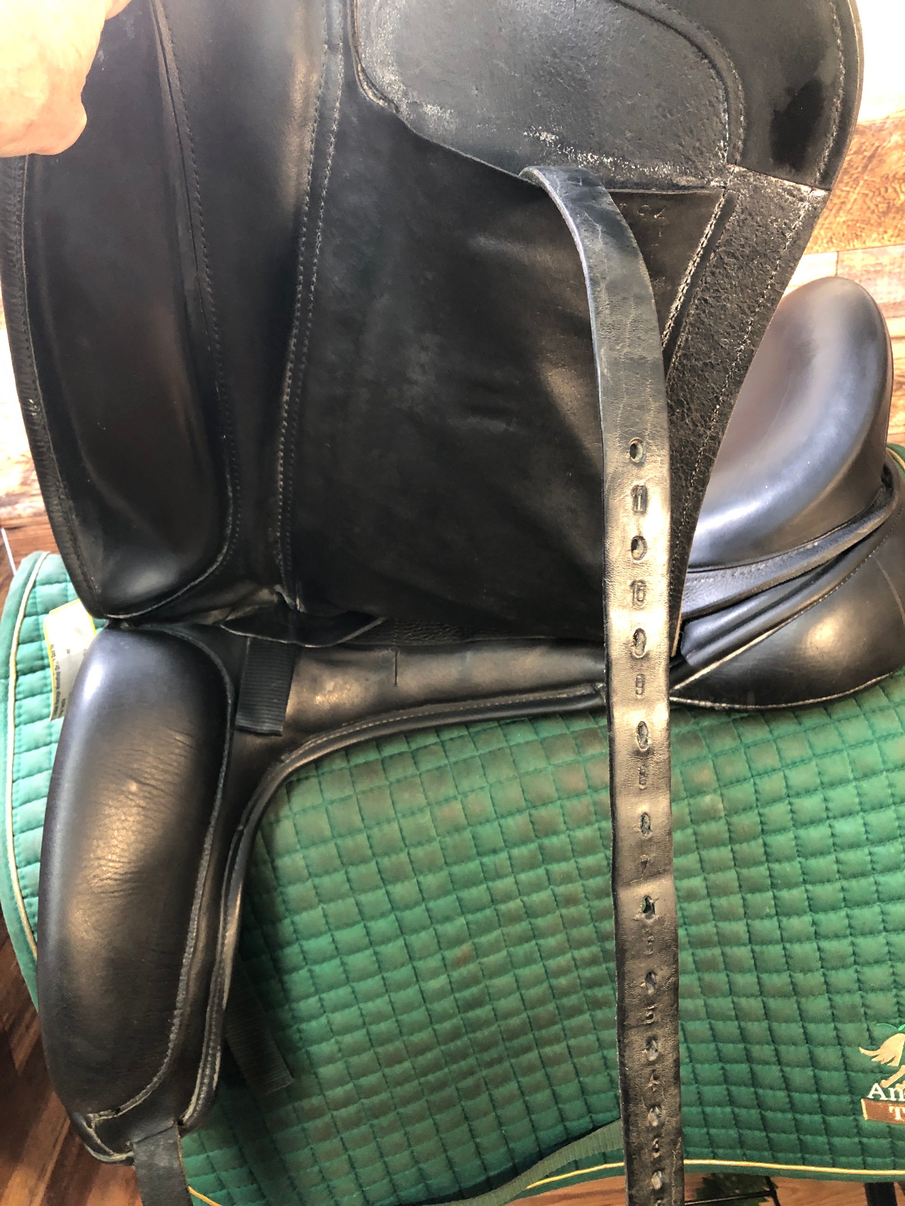 17" Custom Vantage Monoflap Dressage Saddle