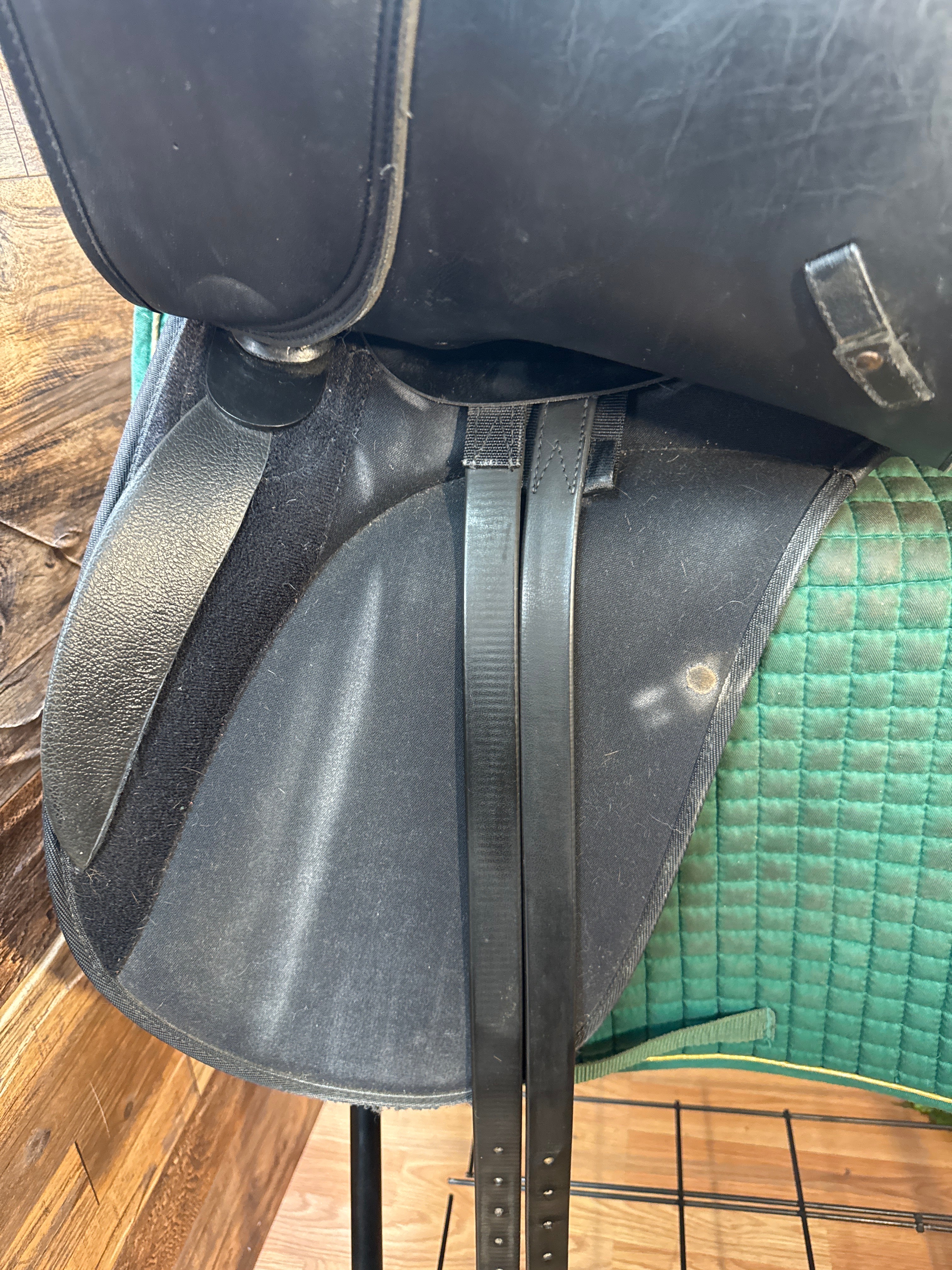 17.5' Wintec Dressage