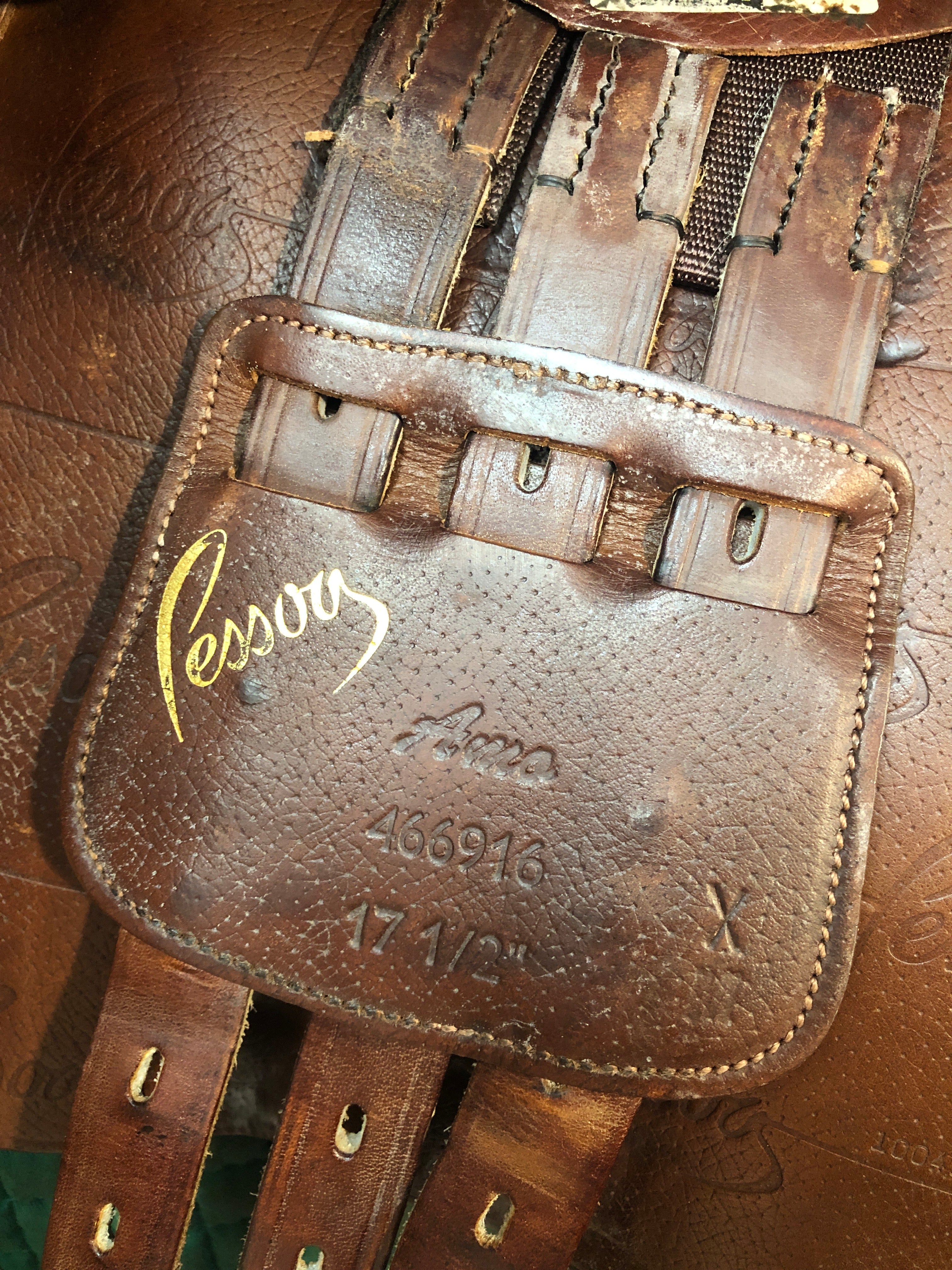 17.5" Pessoa AMO Close Contact Saddle
