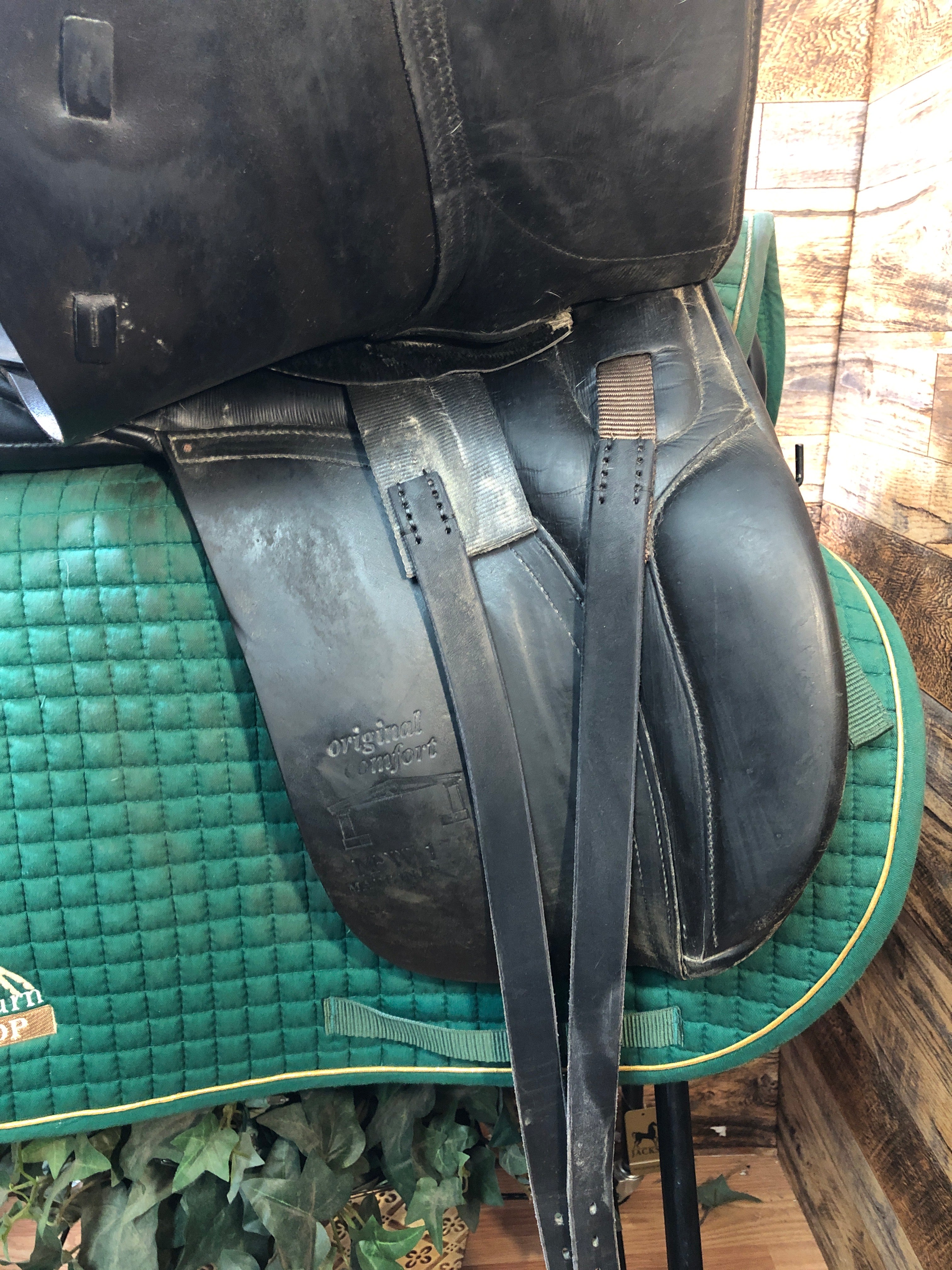 17.5" Albion Original Comfort Dressage Saddle