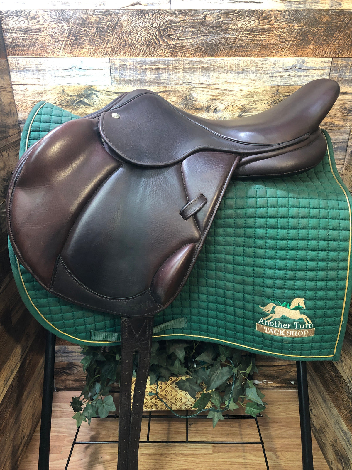 17" Dover Circuit Monoflap Jump Saddle