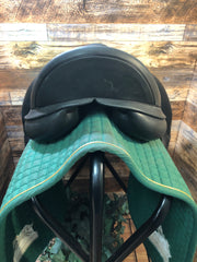 17.5" Equipe Dressage - Foam w/ cover