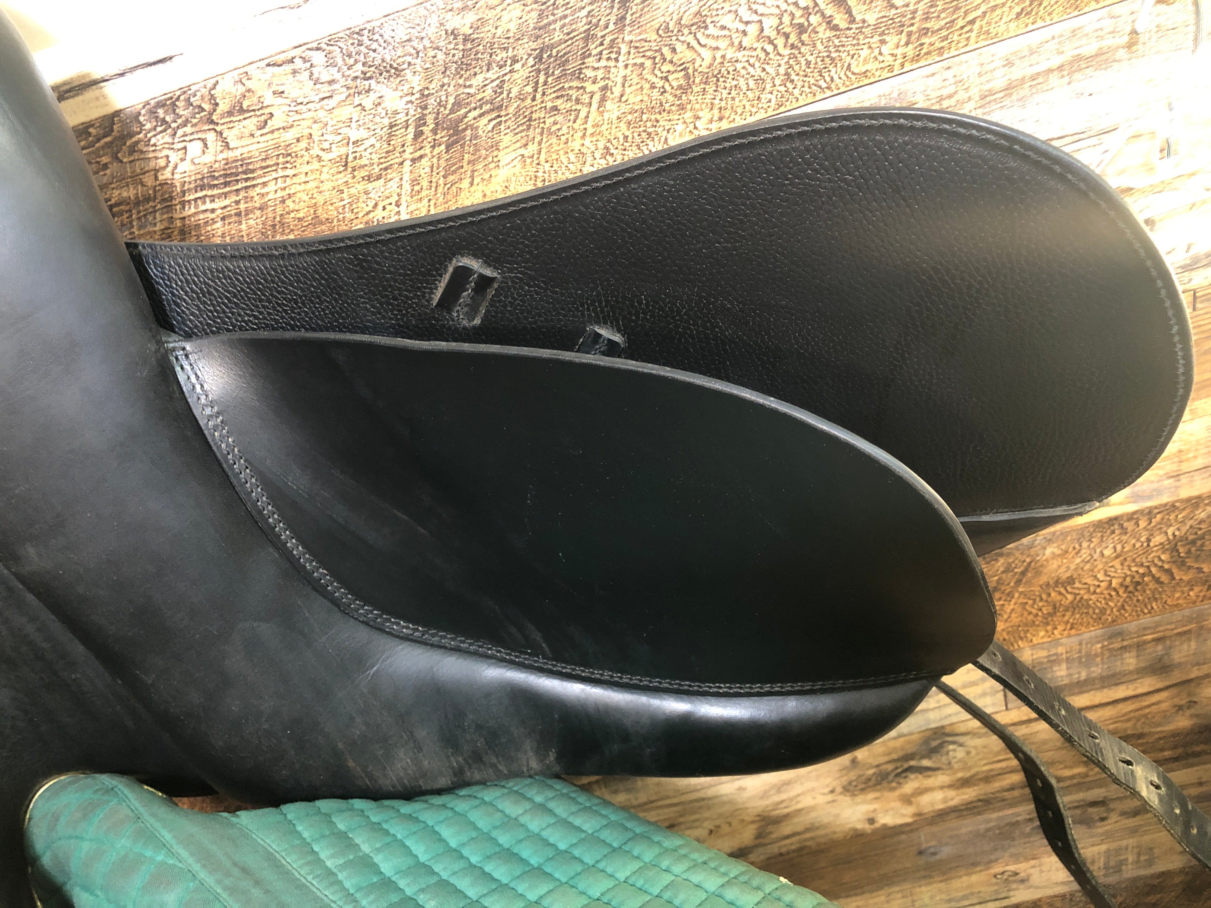 18" Stubben 1894 Dressage Saddle