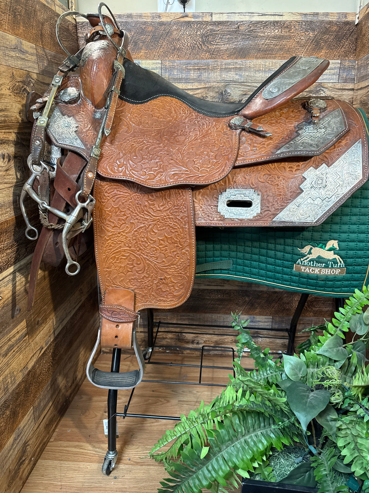 16.5 Big Horn Western Saddle w/