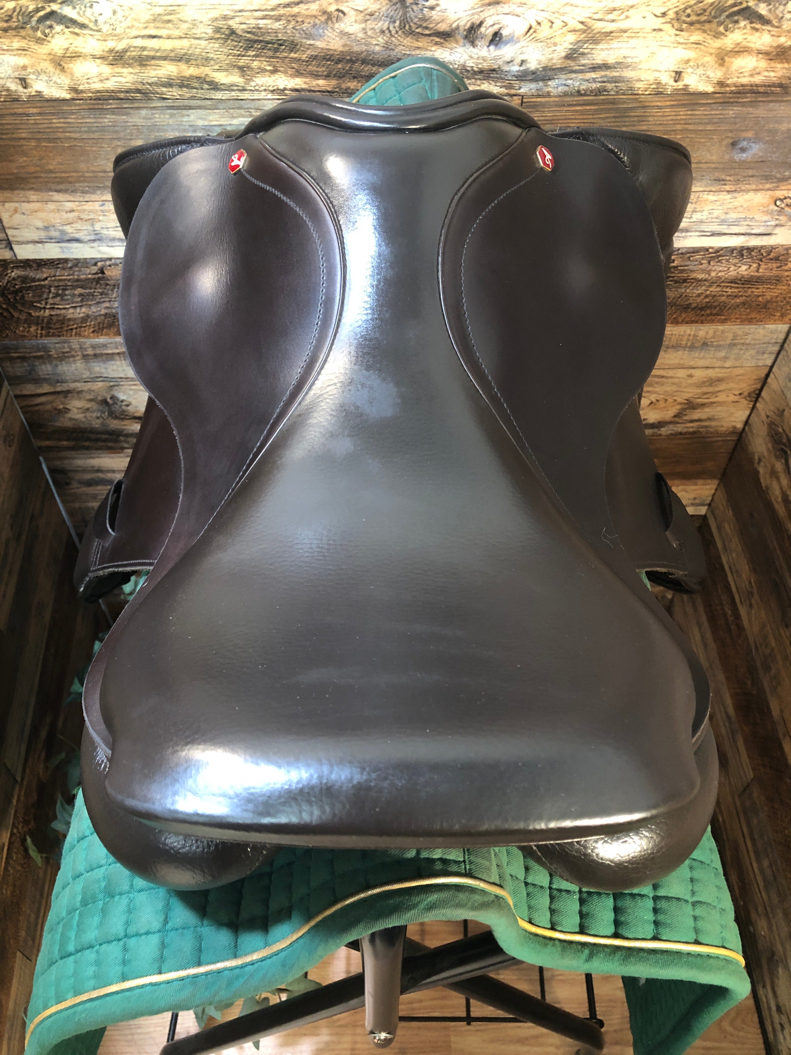 17" Albion K2 Jump Saddle