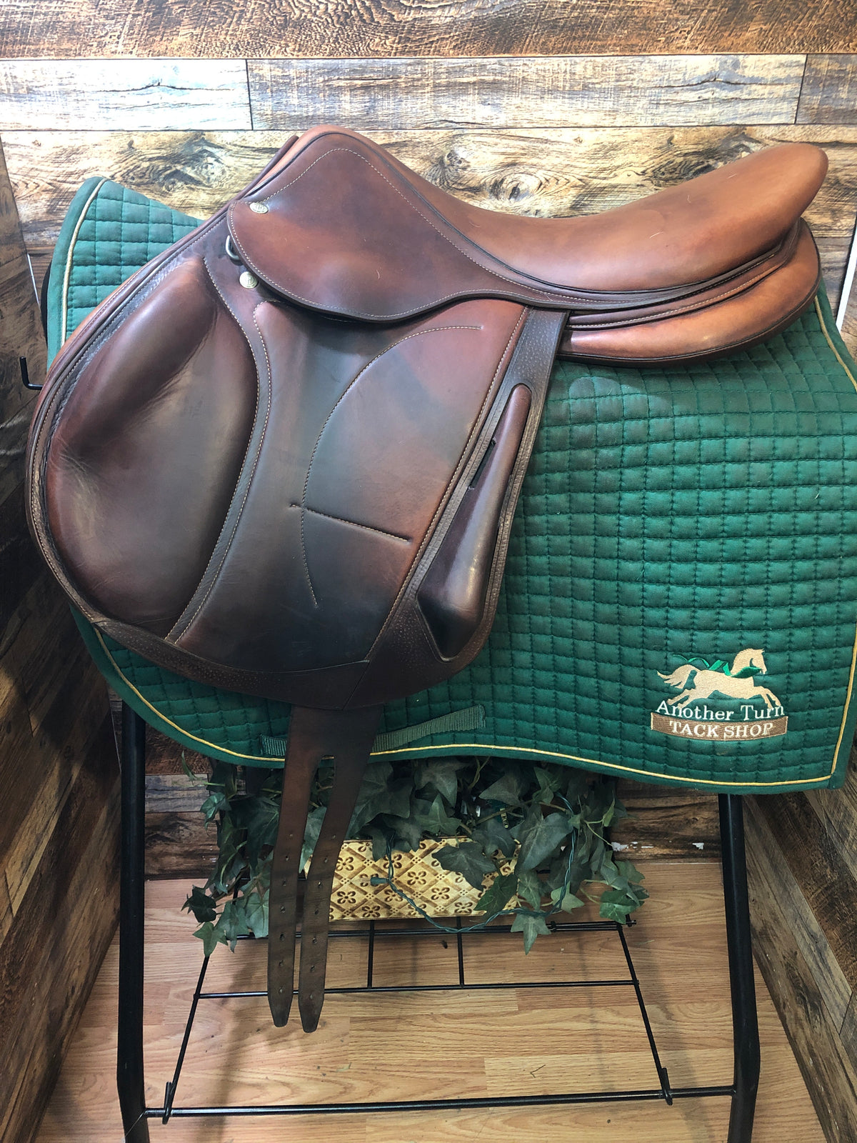 17.5" Arion C2 Monoflap Jump Saddle