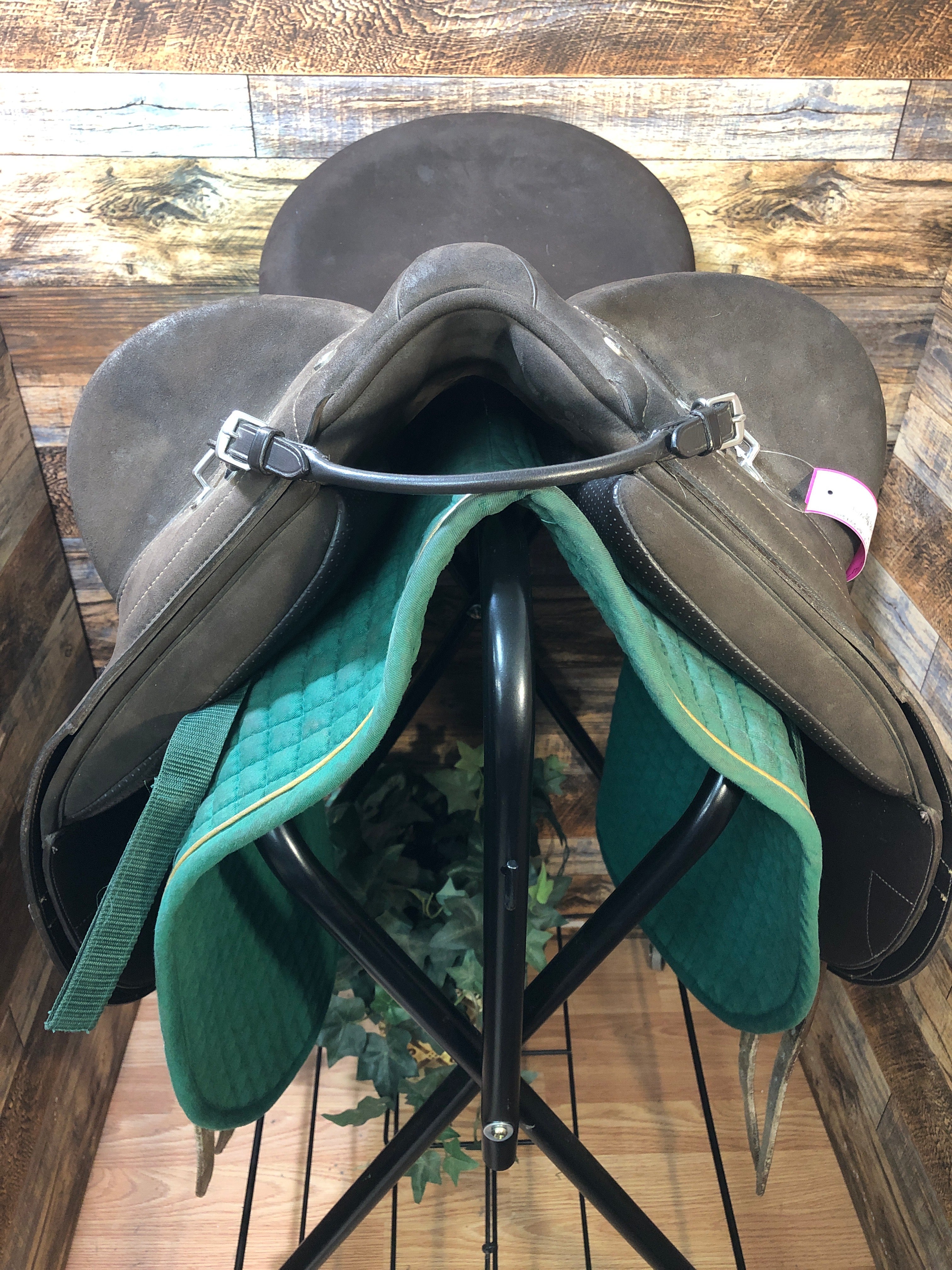 16" Wintec Pro Hart Stock Saddle-Brown