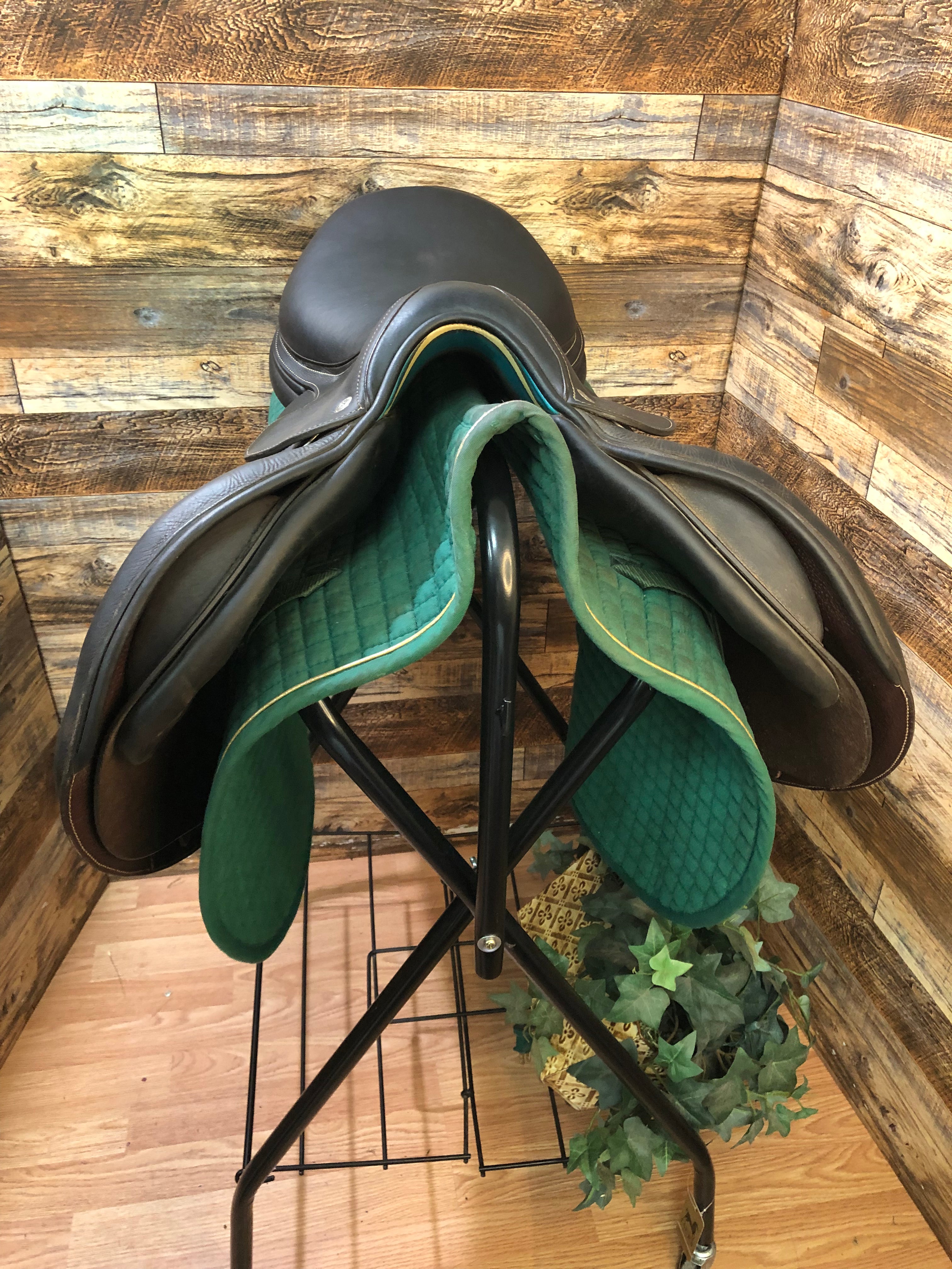 17.5" Voltaire Palm Beach Saddle