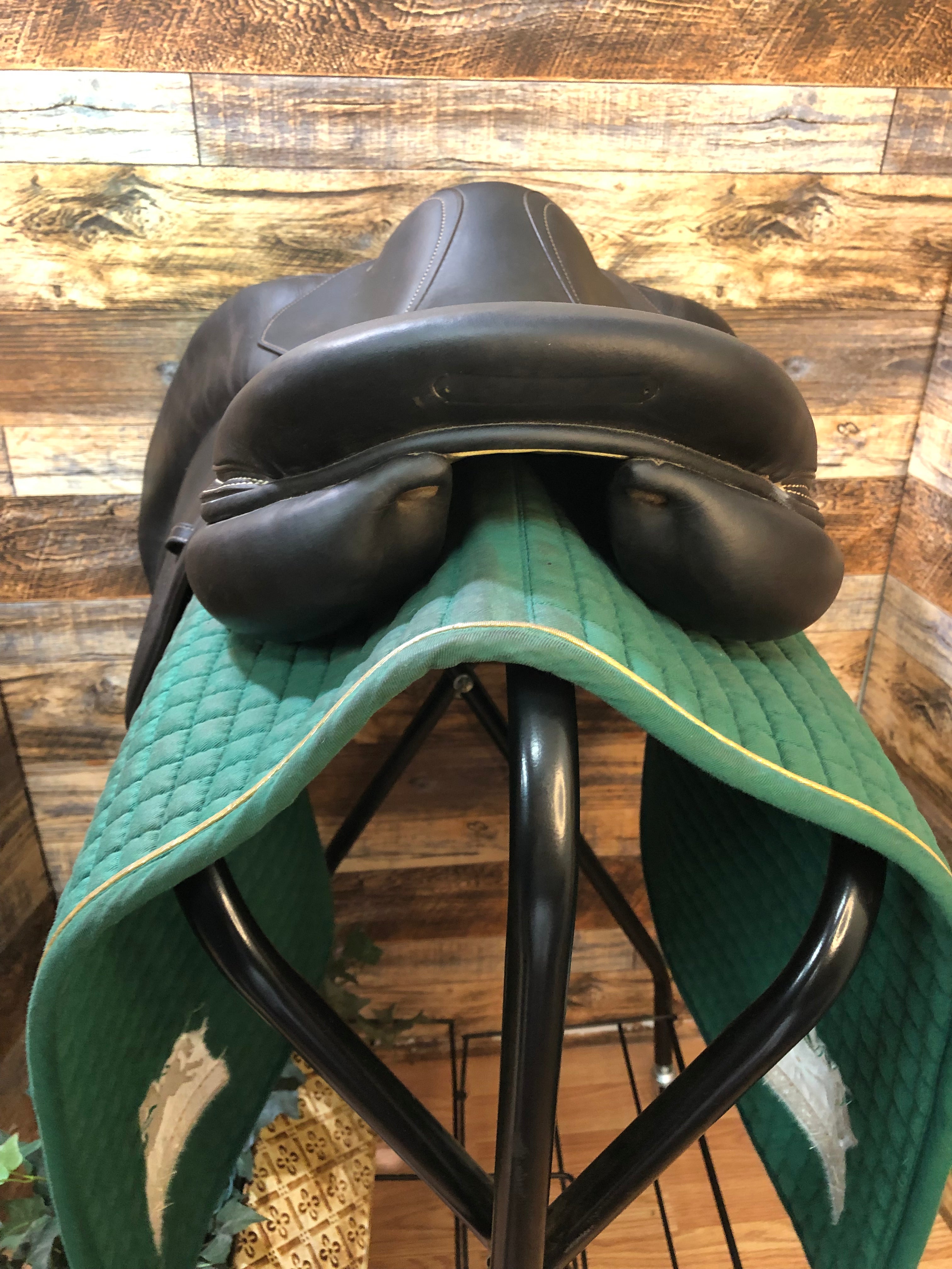 17.5" Voltaire Palm Beach Saddle