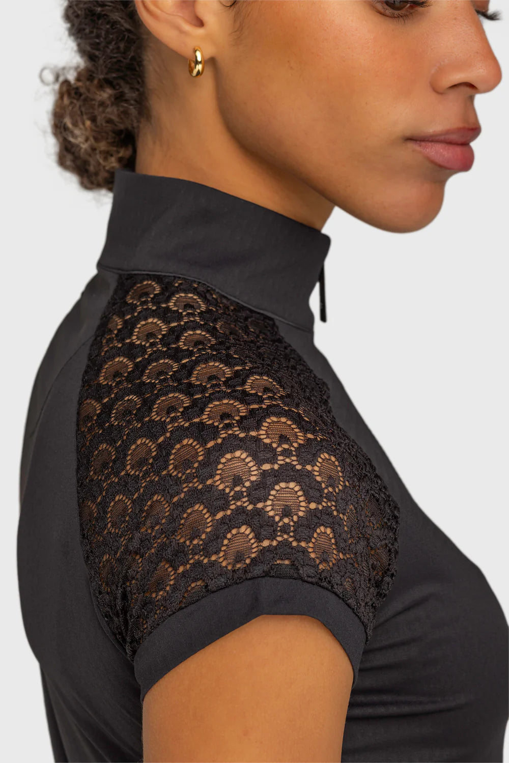 Black Scallop Lace Crystal Zip Cap Sleeve 1/4 Zip Shirt