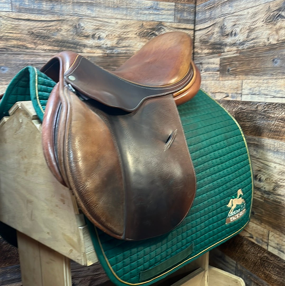 17" 2002 Childeric CC Saddle