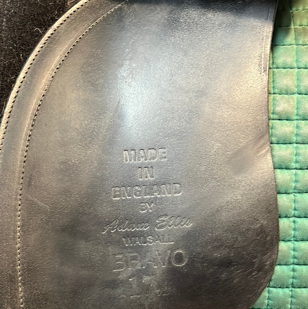 17.5" Adam Ellis Dressage Saddle