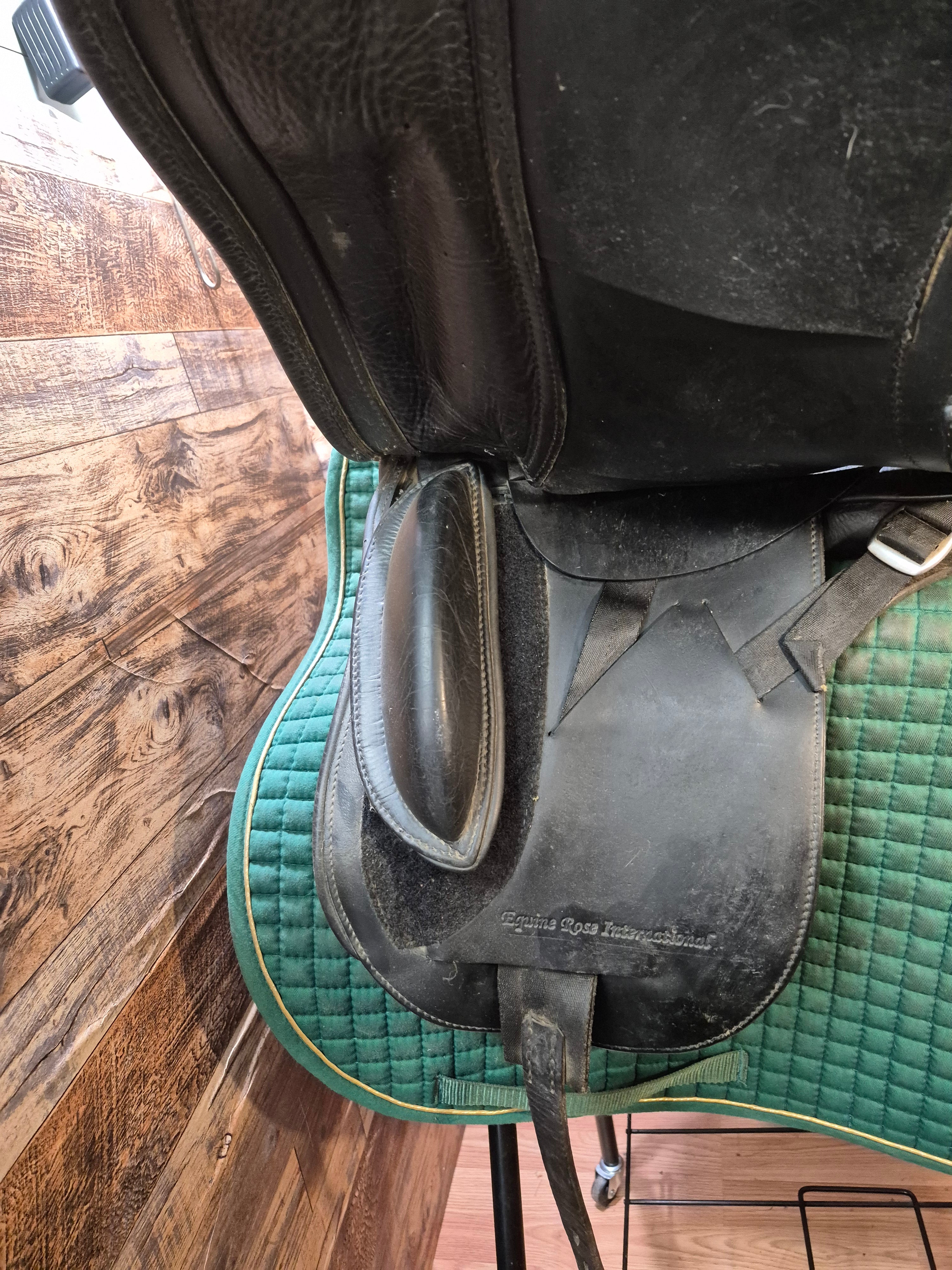 17.5" Schleese Dressage Saddle