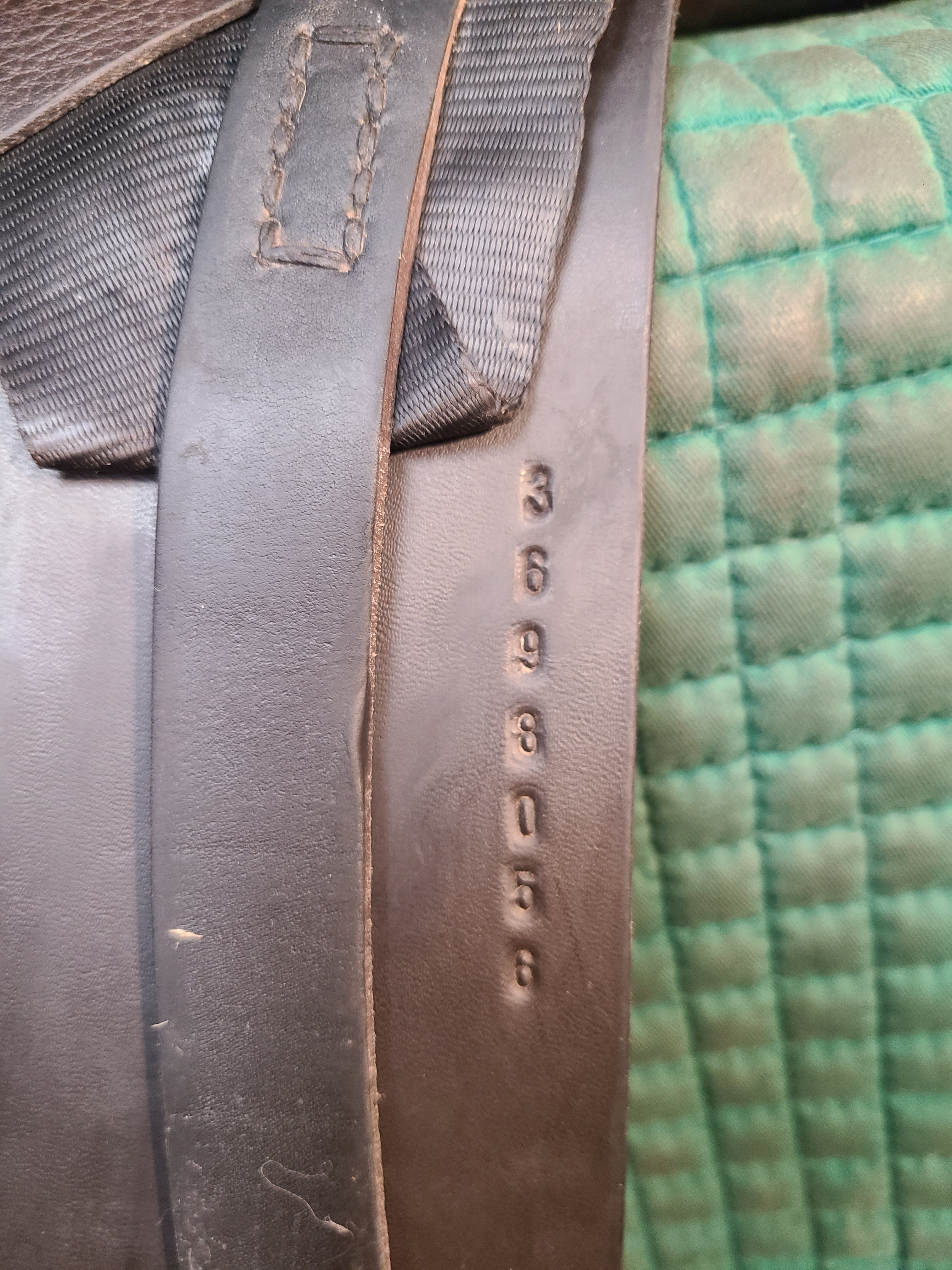 18" JRD Accord Dressage Saddle-BROWN