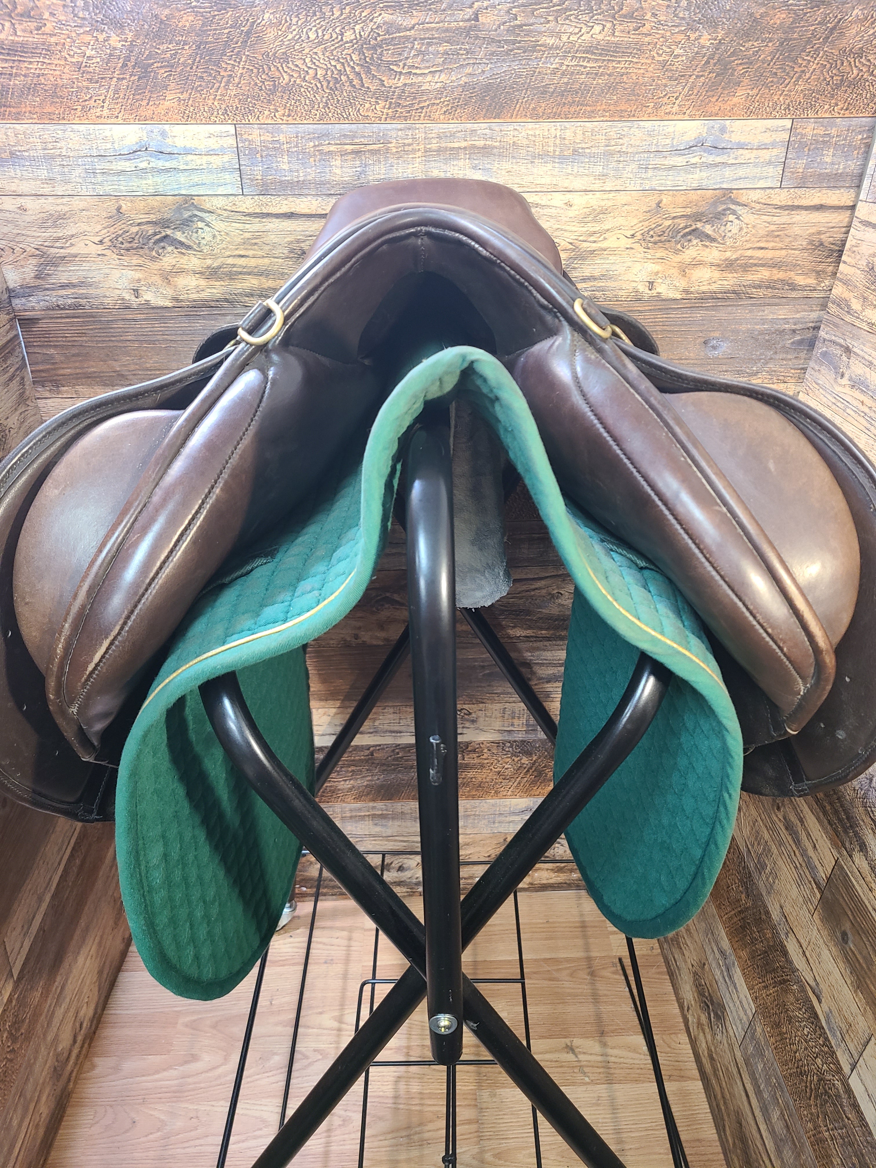 17.5" Albion Legend K2 Jump Saddle