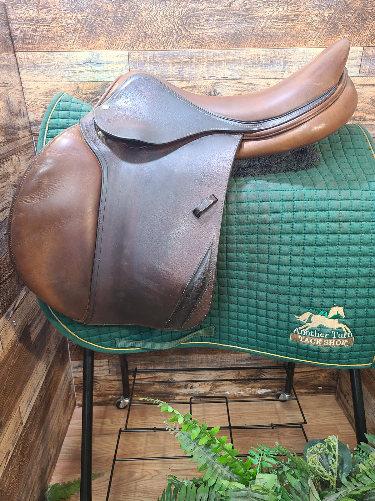 17.5" Devacoux Biarritz Close Contact
