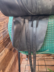 17.5" County Connection Dressage Saddle