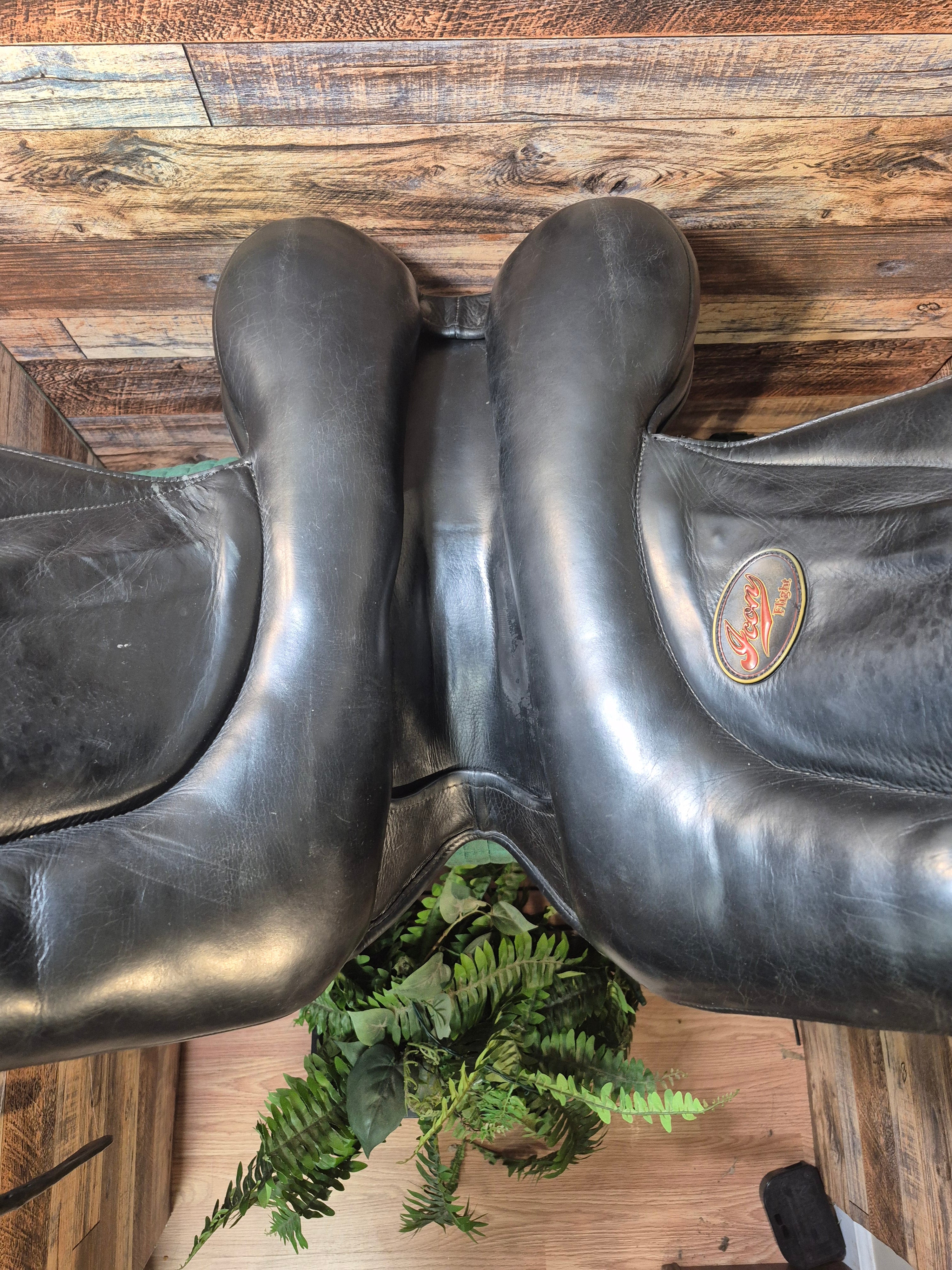 17.5" Custom Saddlery Icon Flight Dressage