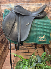 16.5" Wintec AP Saddle - Adjust