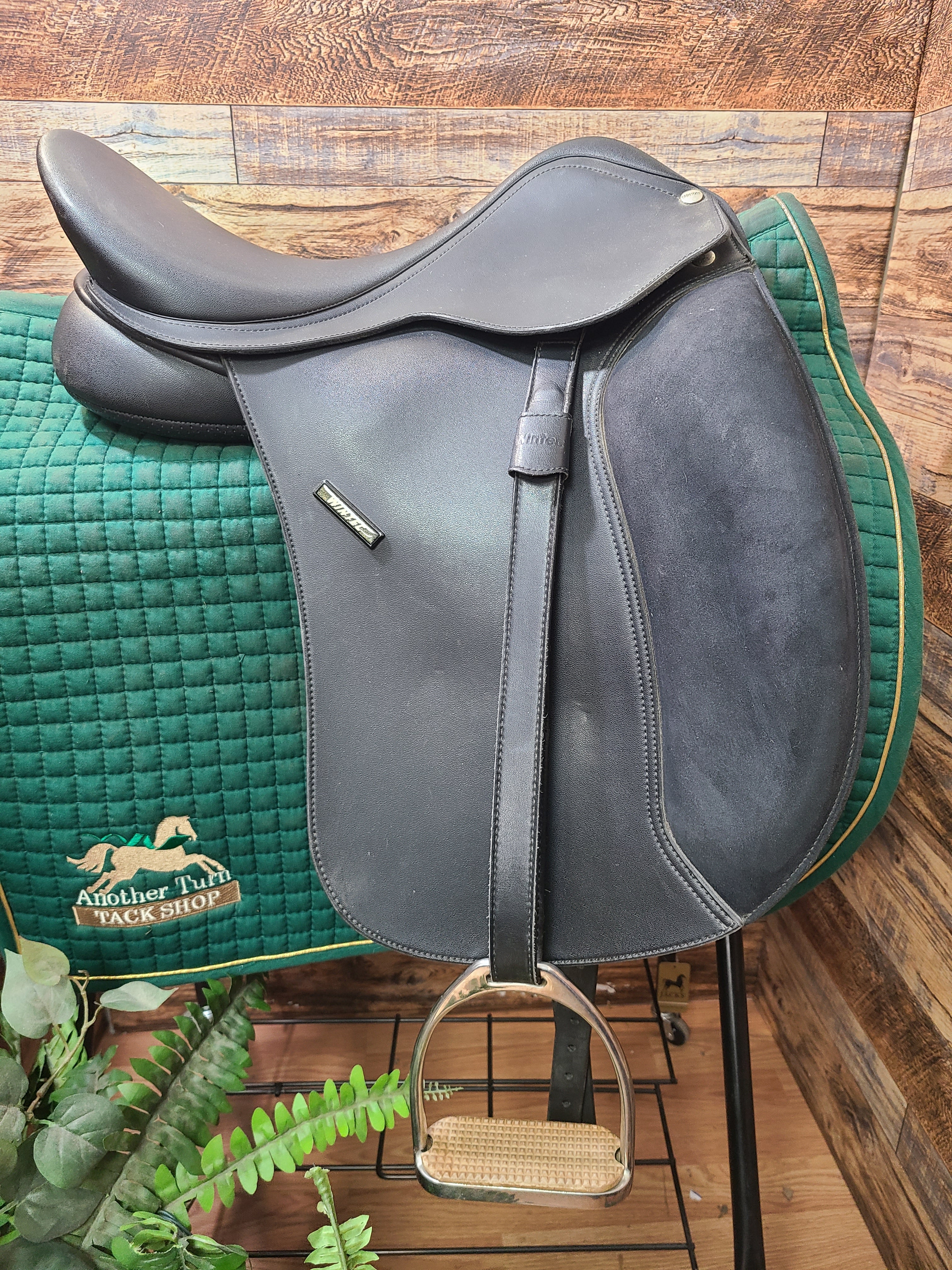 16.5" Wintec 500 Wide Dressage Saddle