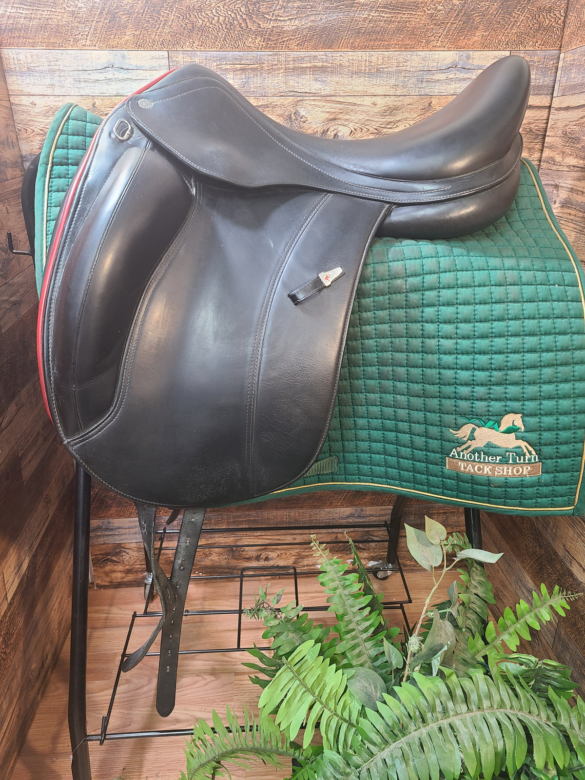 17.5" Equipe Viktoria Monoflap Dressage