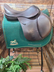 17.5" Loxley Close Contact Saddle