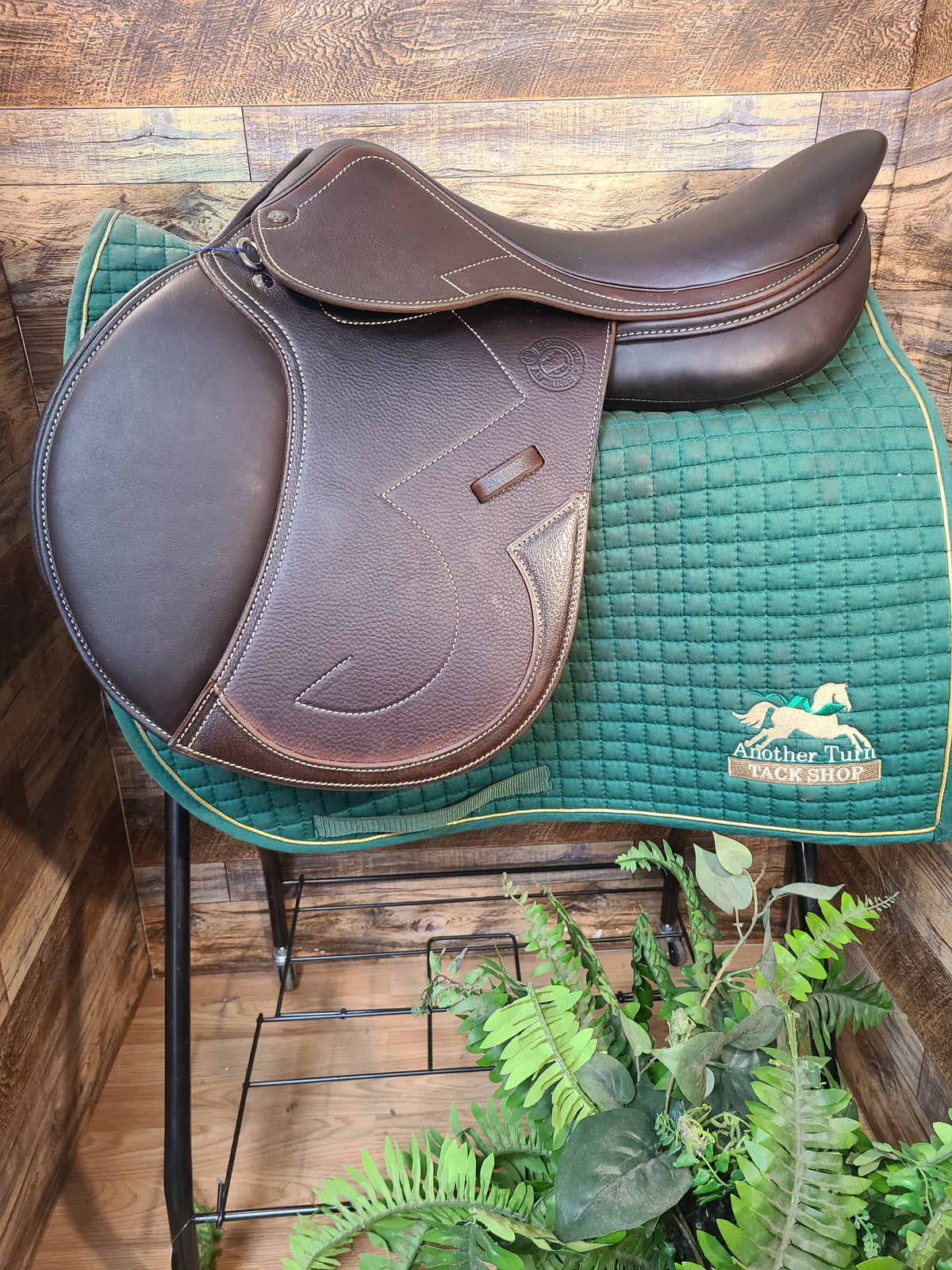 18" Antares Signiture Jump Saddle