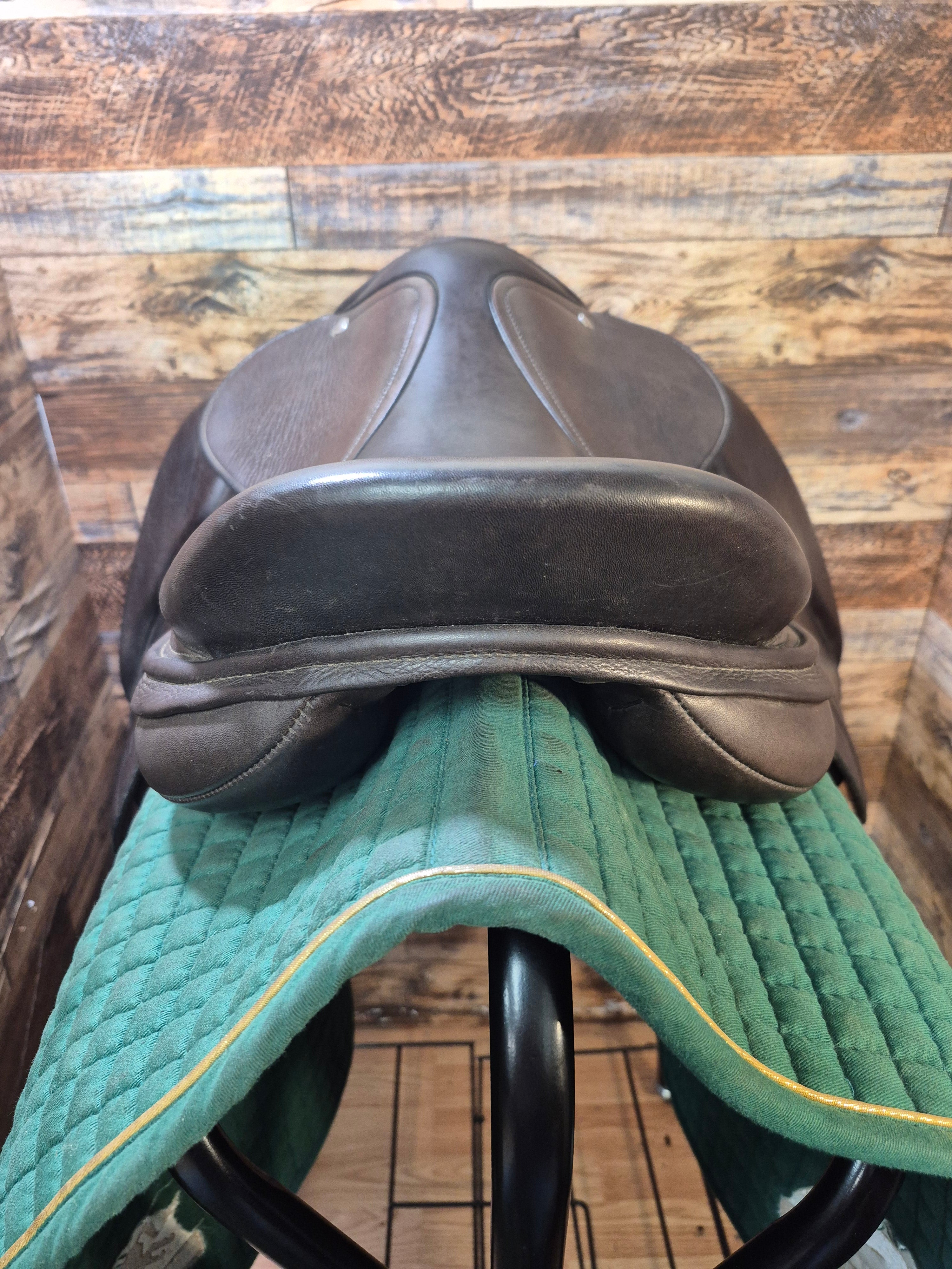 17" Schleese Unalight CC Saddle