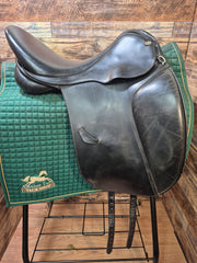 17.5" Duett Fidelis Dressage Saddle