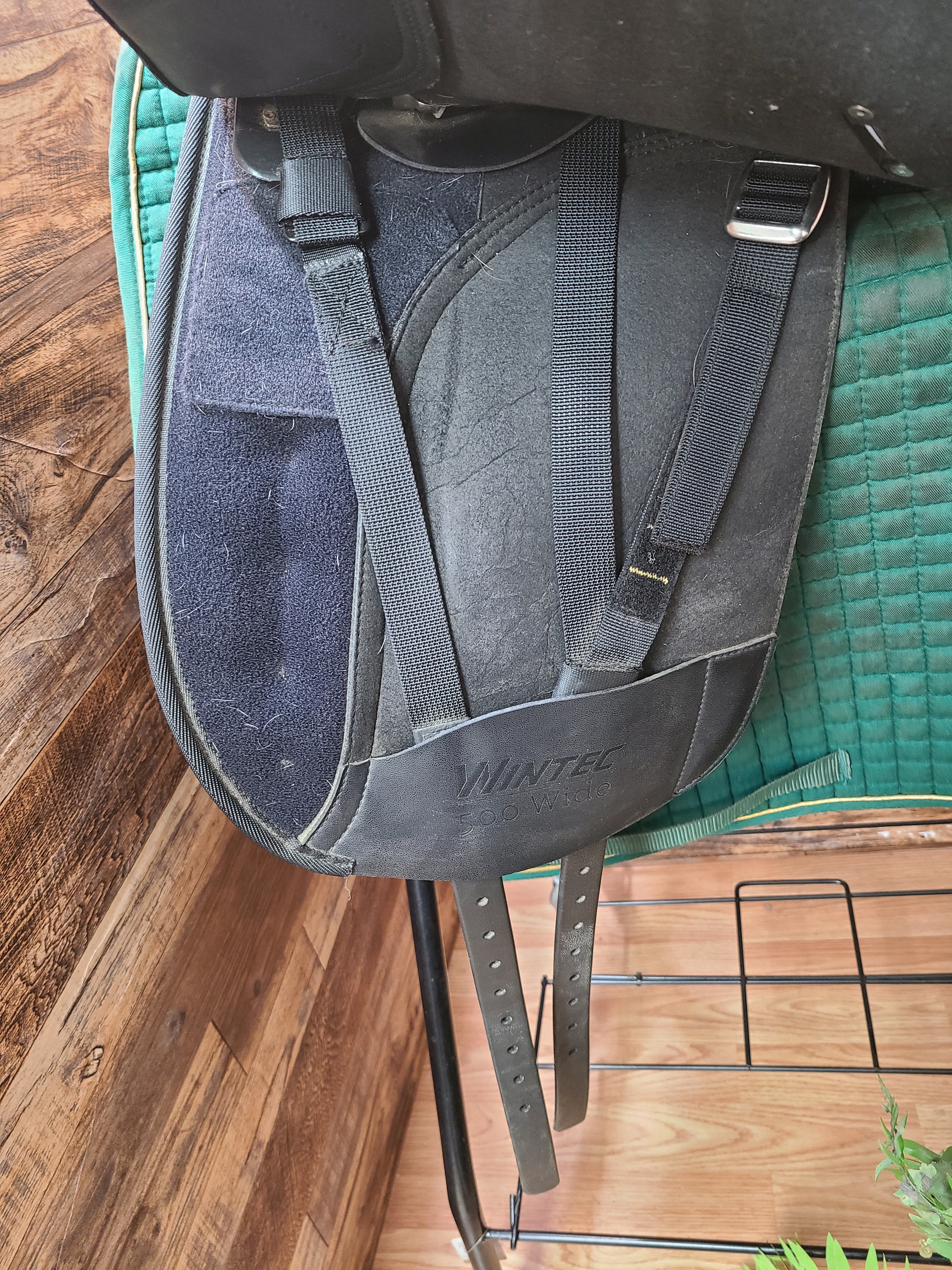 16.5" Wintec 500 Wide Dressage Saddle