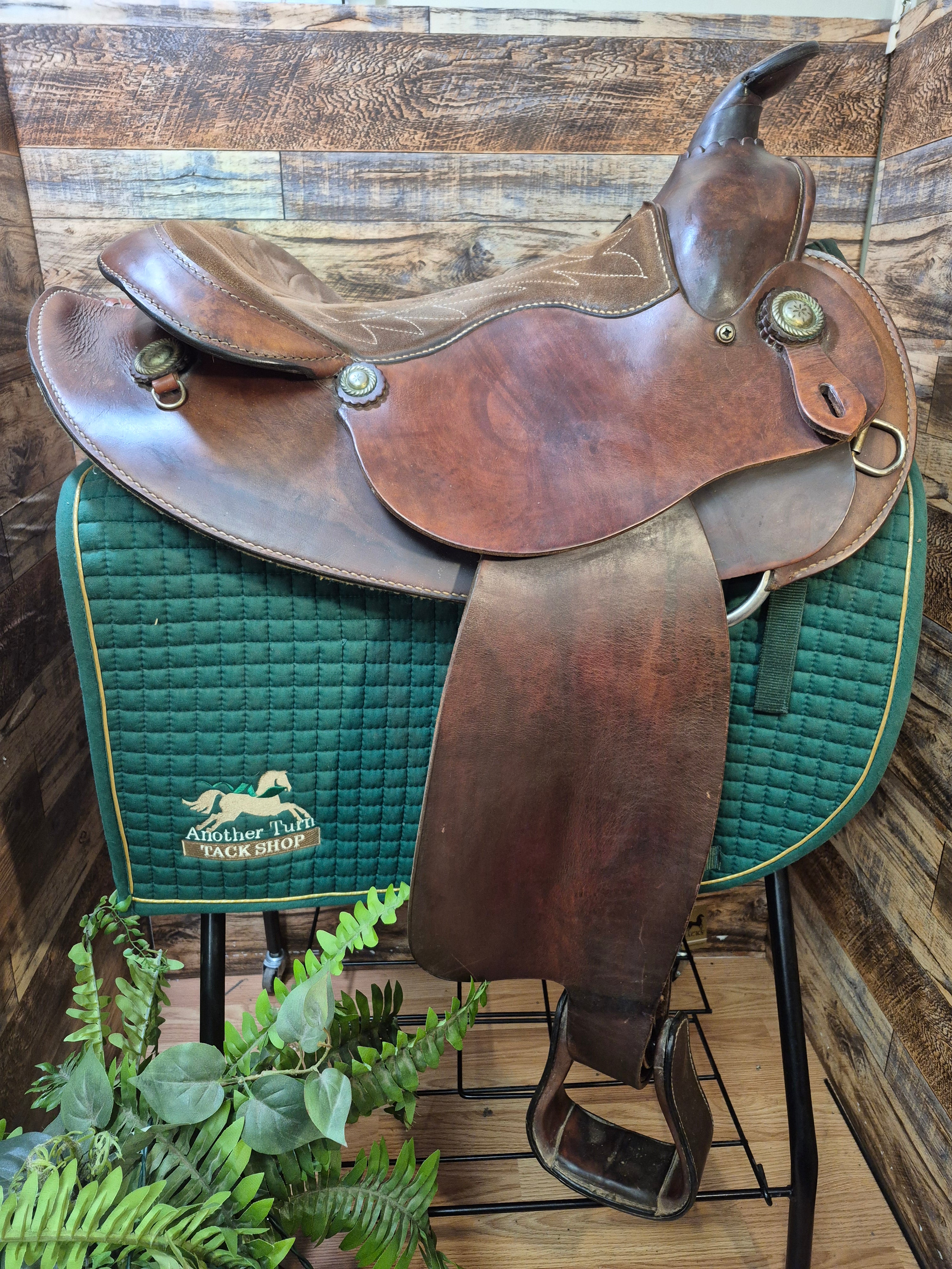 15.5" American Western Saddle