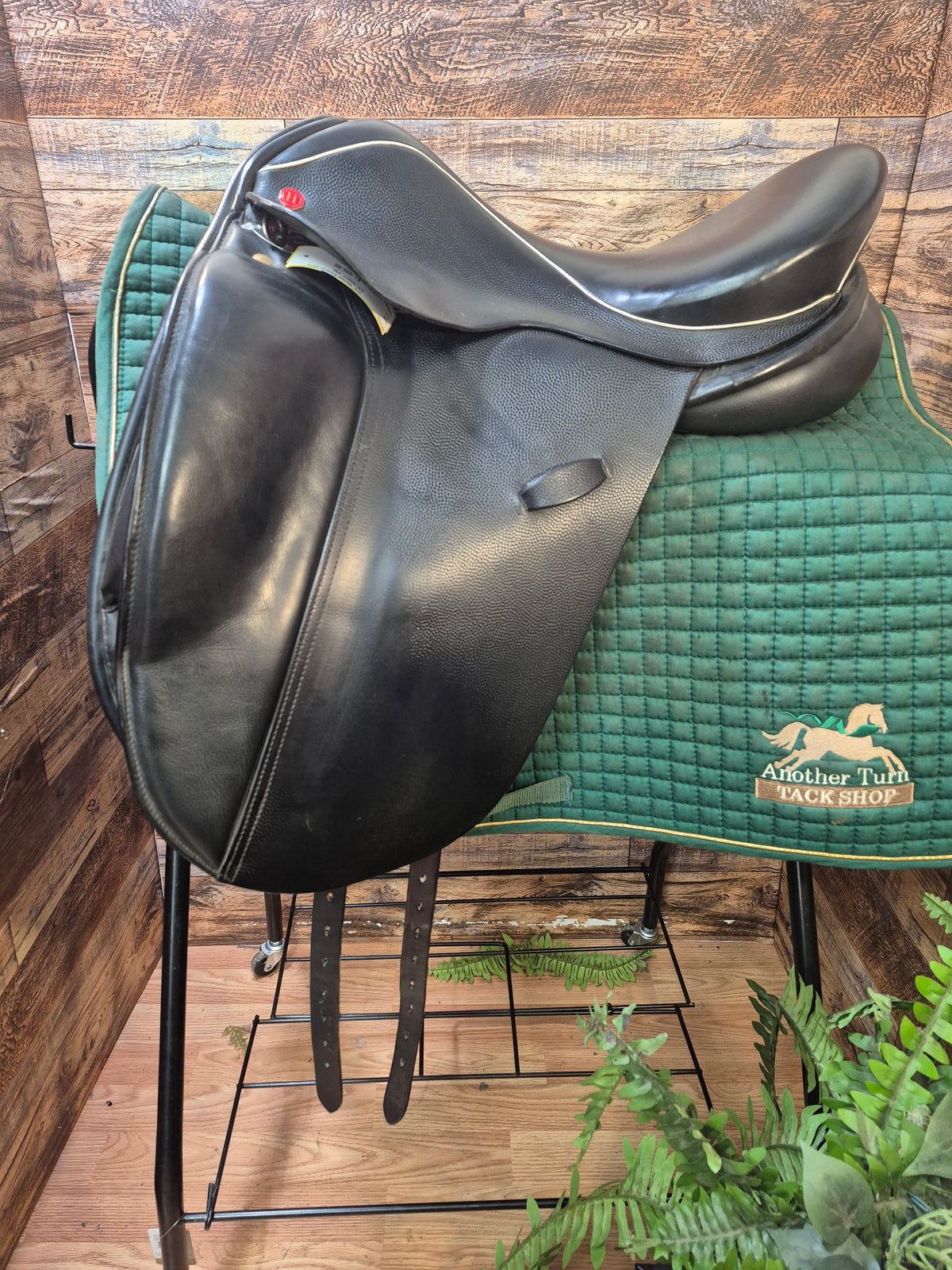 17.5" Hastilow Dressage (2013) 4.5" Tree/17" Flap