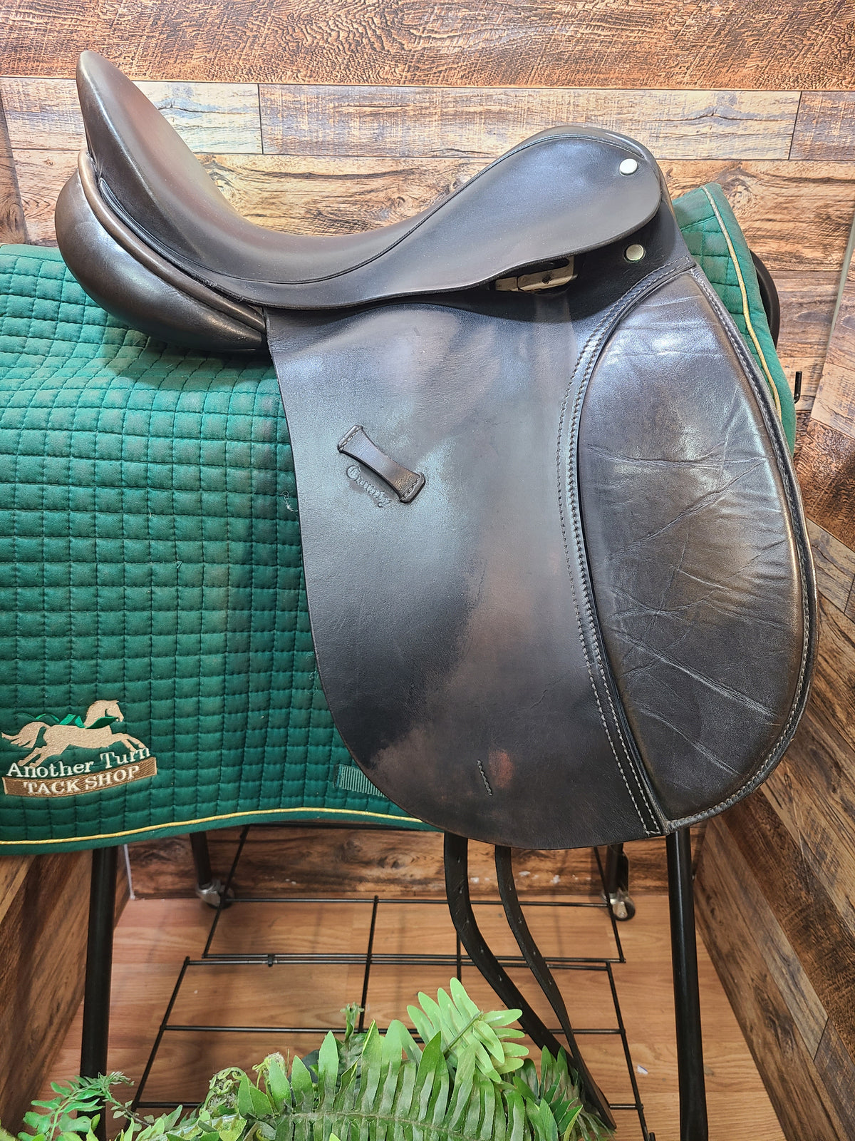 16.5" County W.B. Dressage Saddle