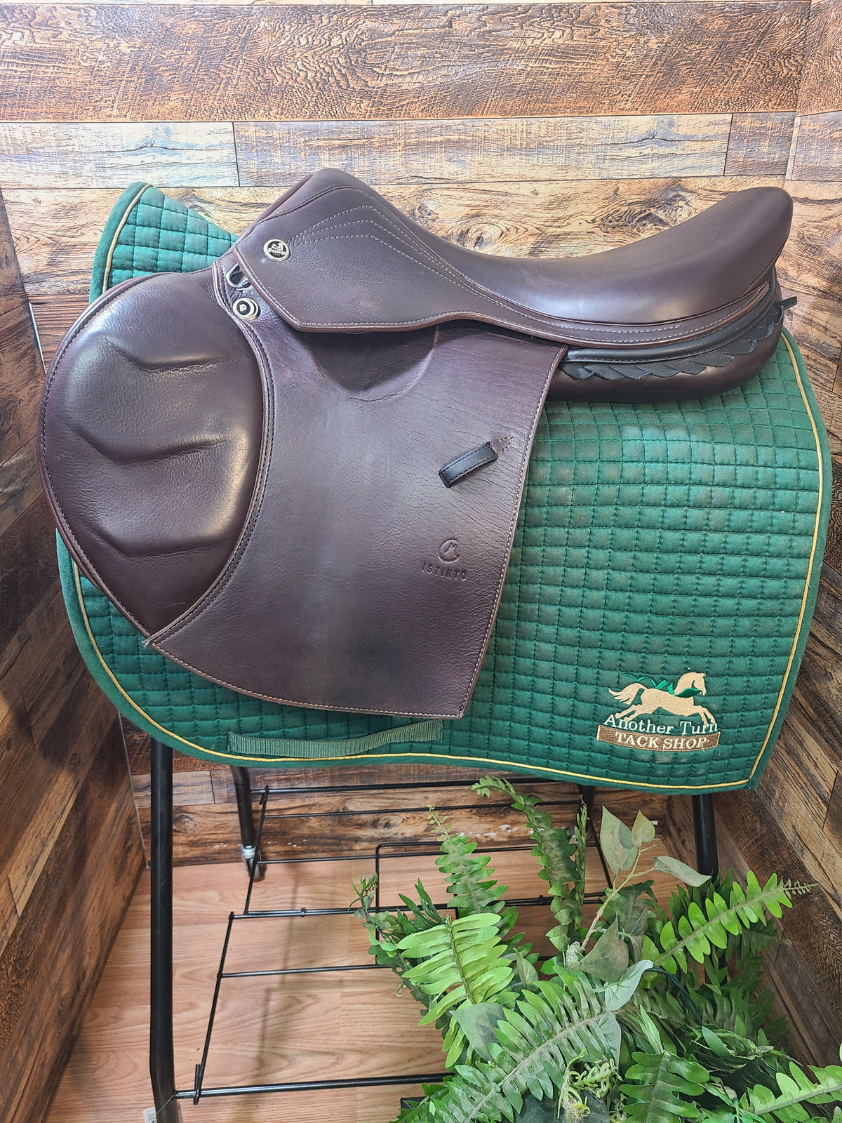 17" Prestige Istinto Jump Saddle