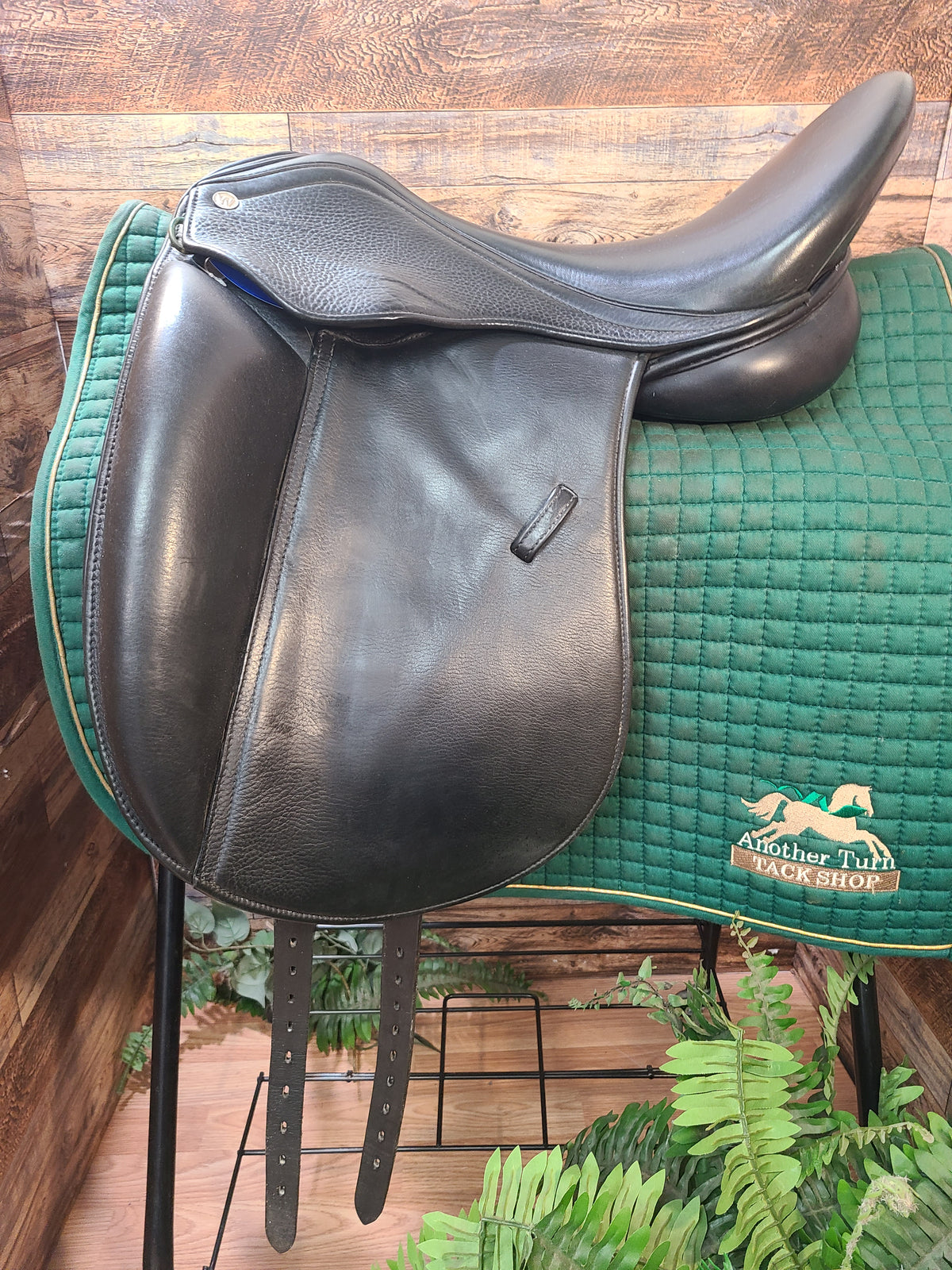 18" Warendorf Dressage Saddle