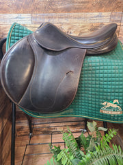 17" Antares 2011 Close Contact Saddle