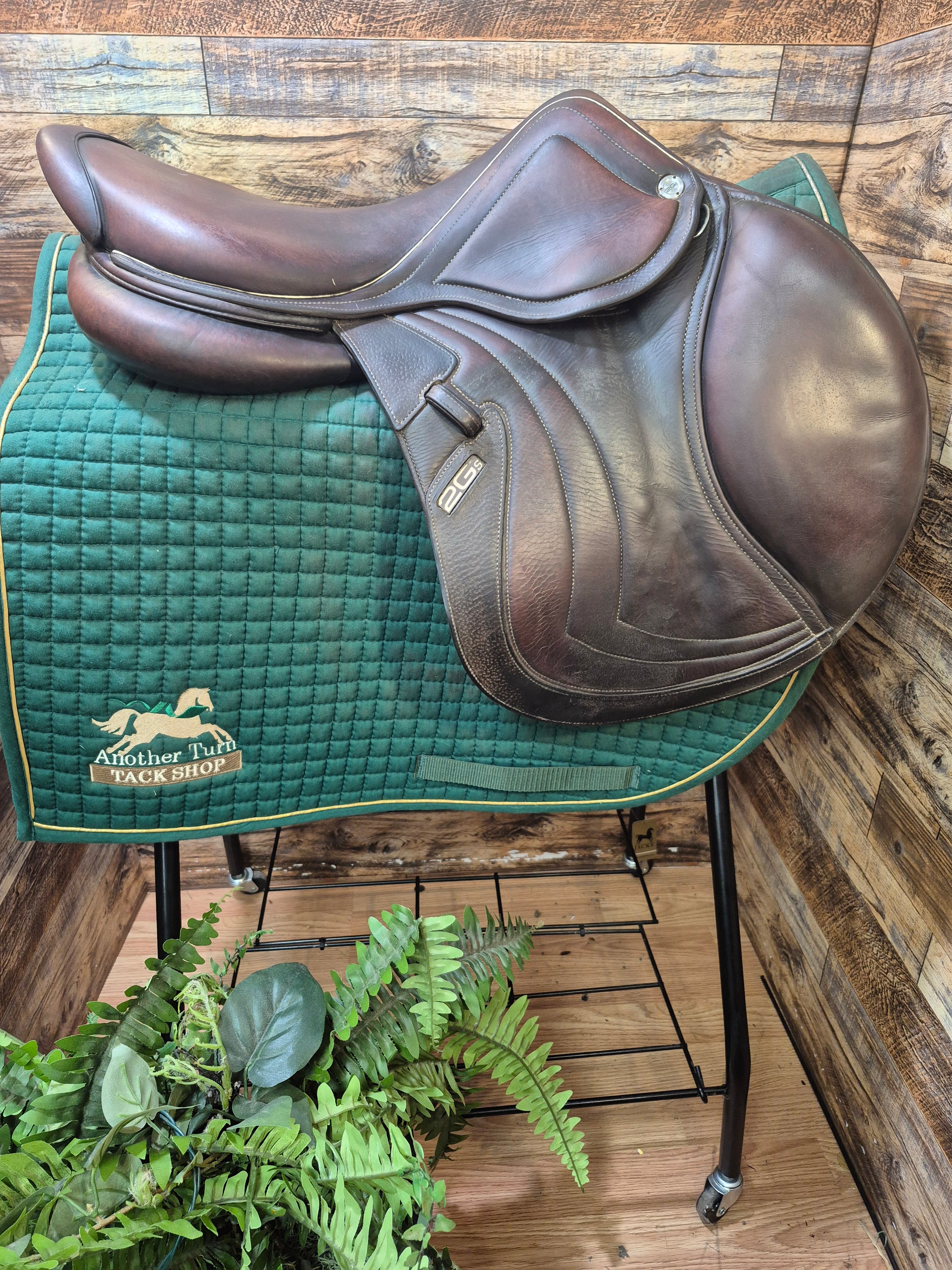 17.5" CWD Mademoiselle Jump Saddle