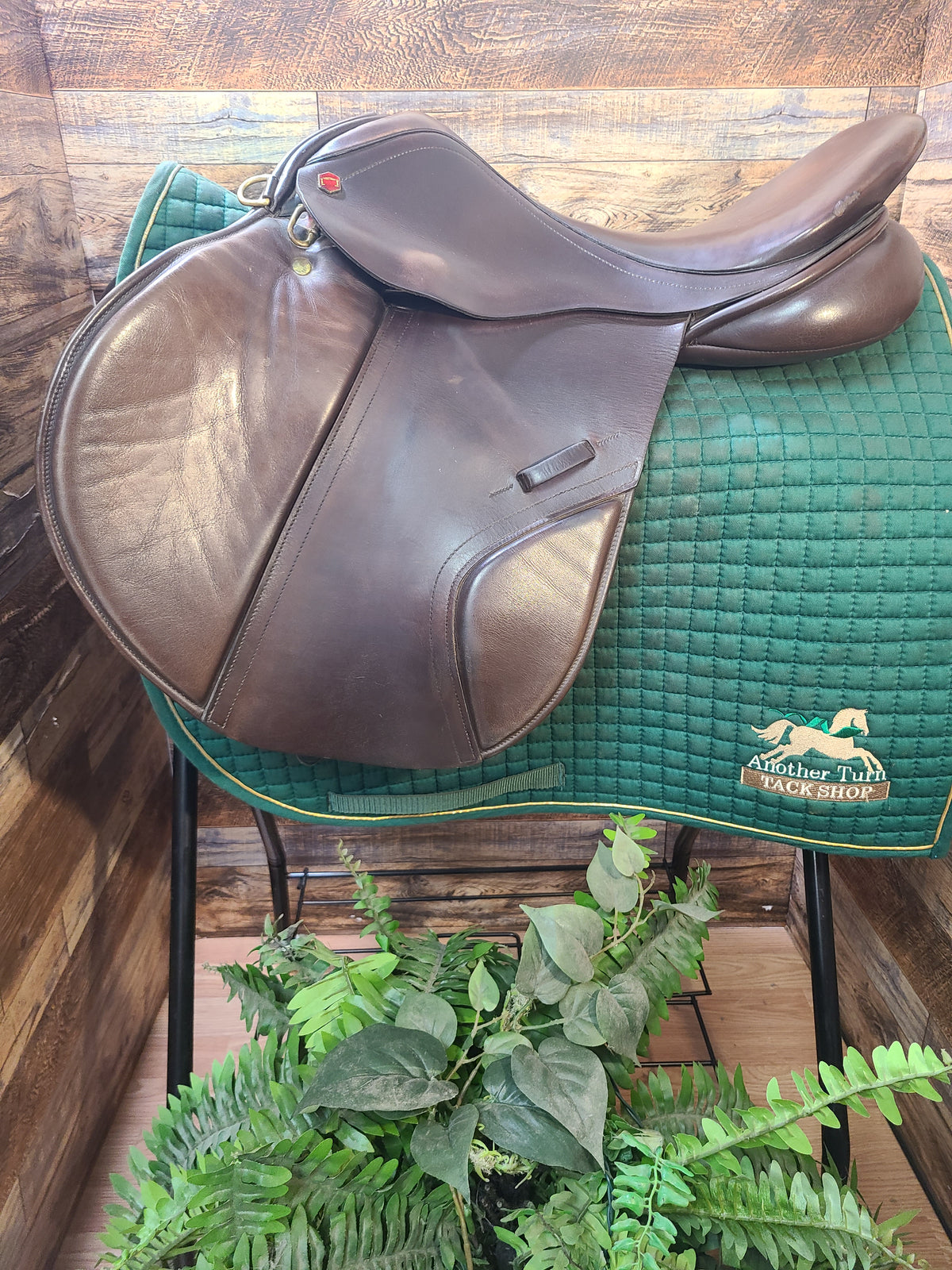 17.5" Albion Legend K2 Jump Saddle