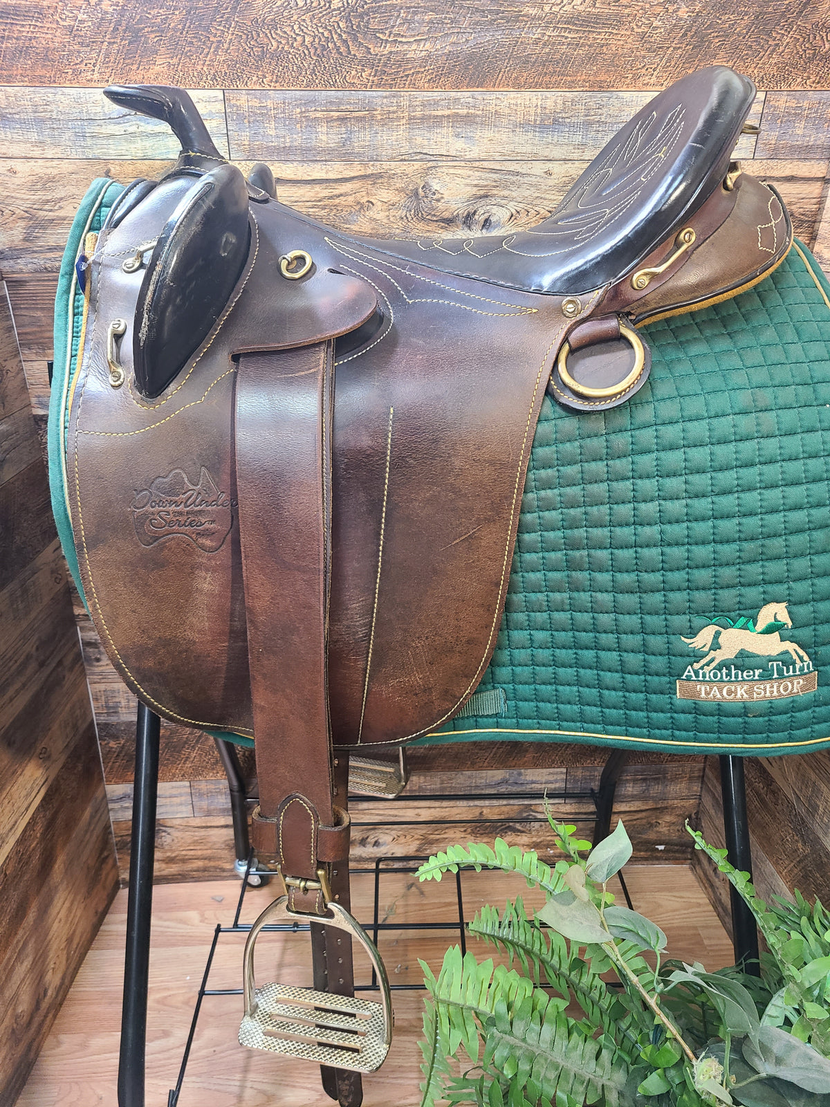 16.5" Down Under Western Stock Saddle w/ Dressage Billits 4"