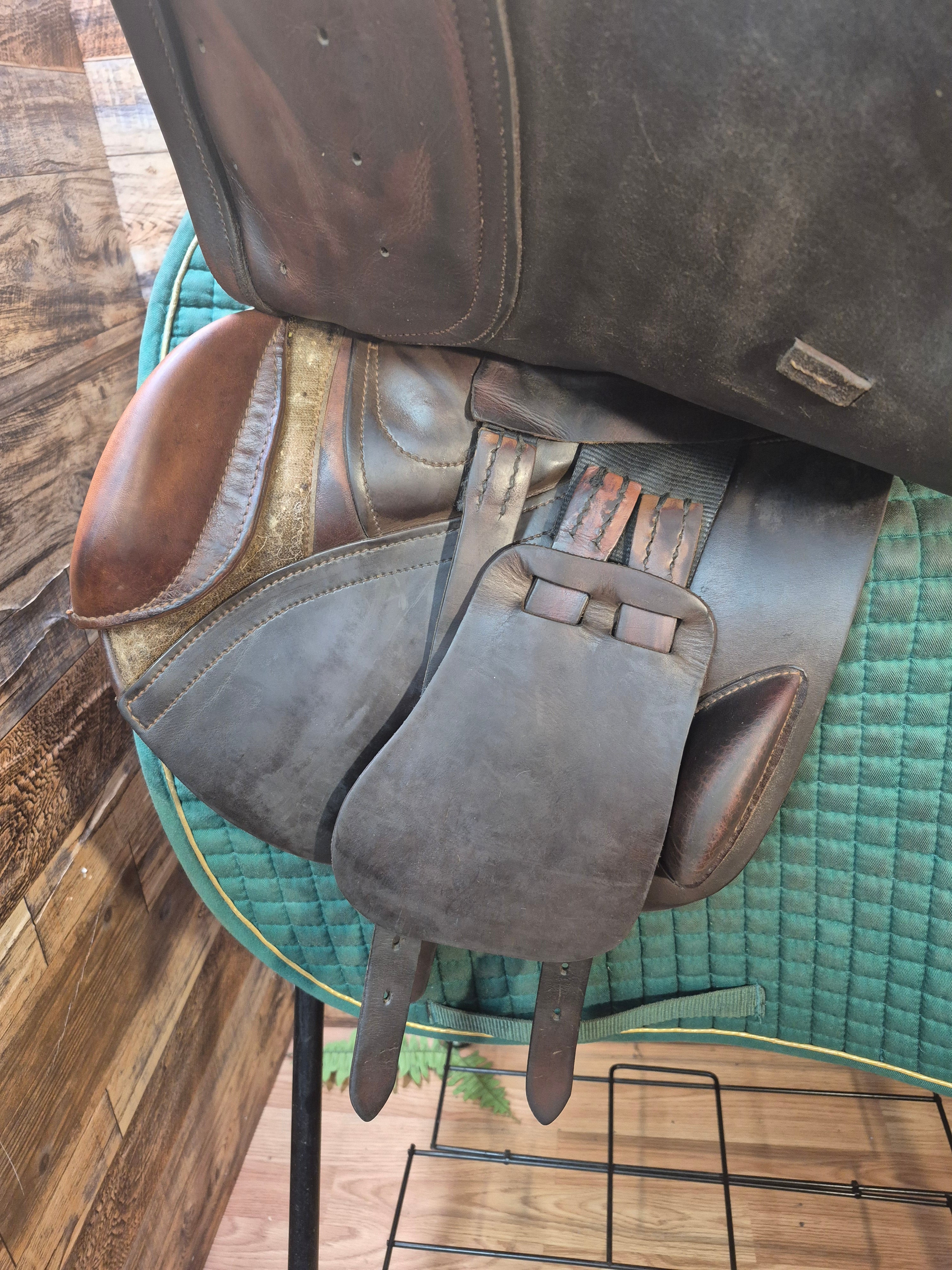 18" Albion Control Jump Saddle