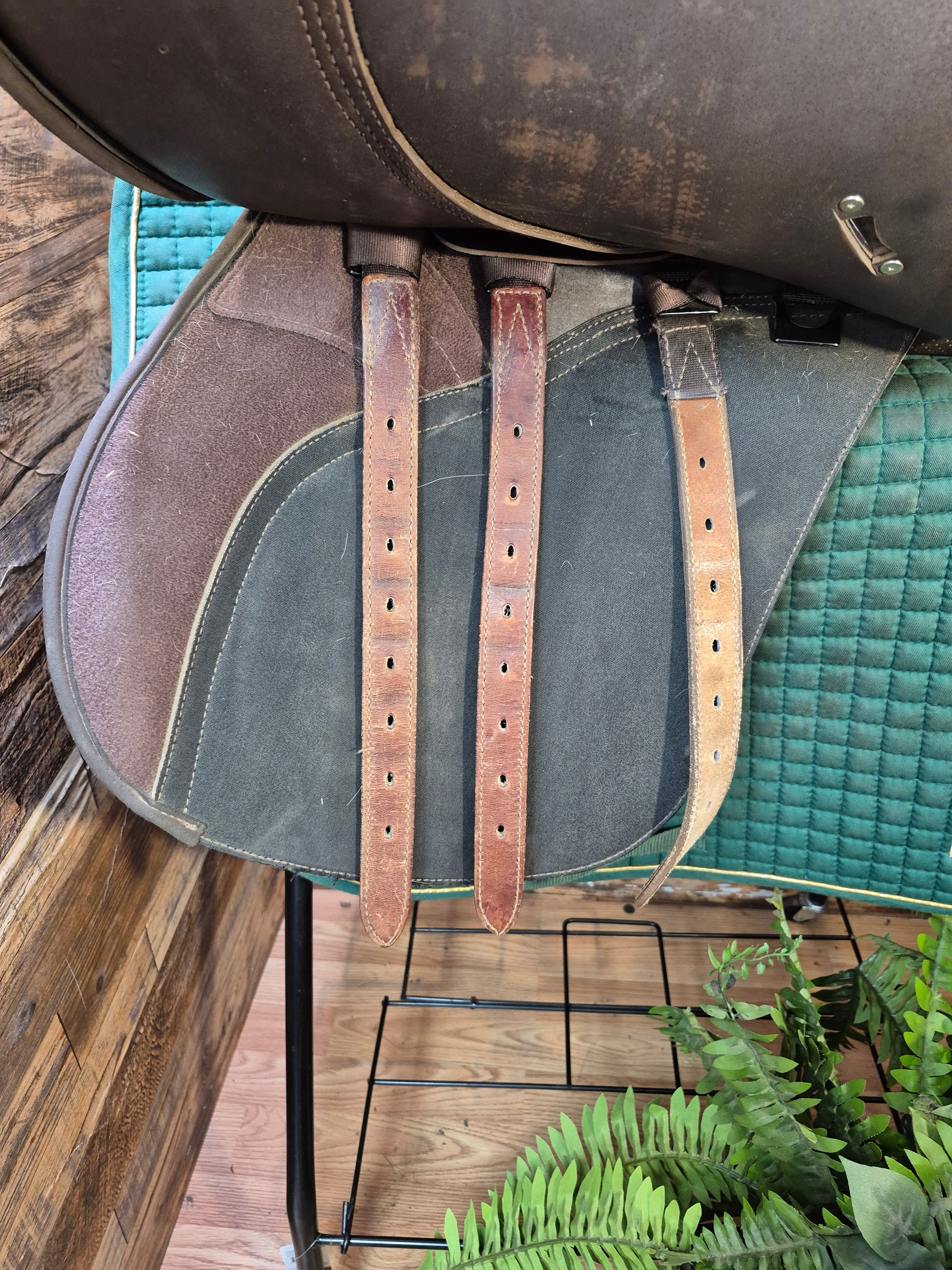 18" Wintec Brown AP Saddle