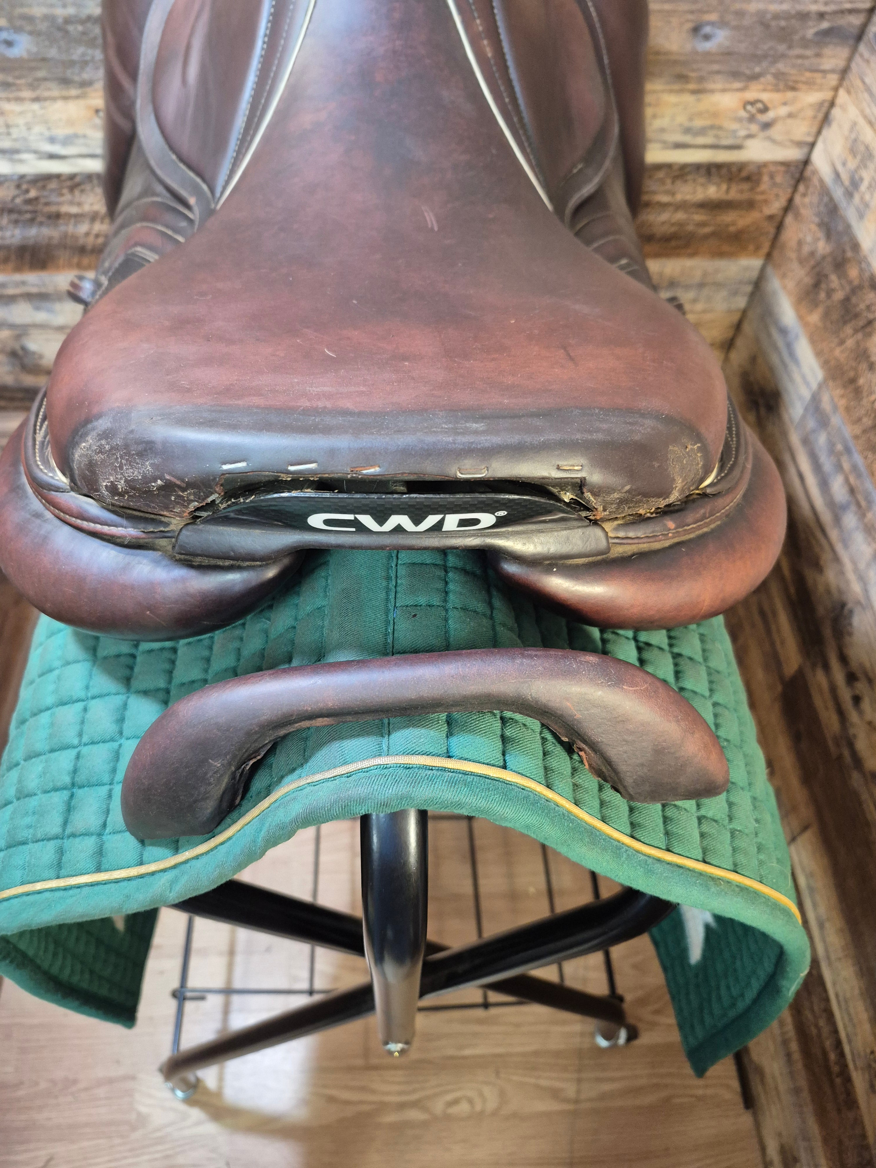 17.5" CWD Mademoiselle Jump Saddle