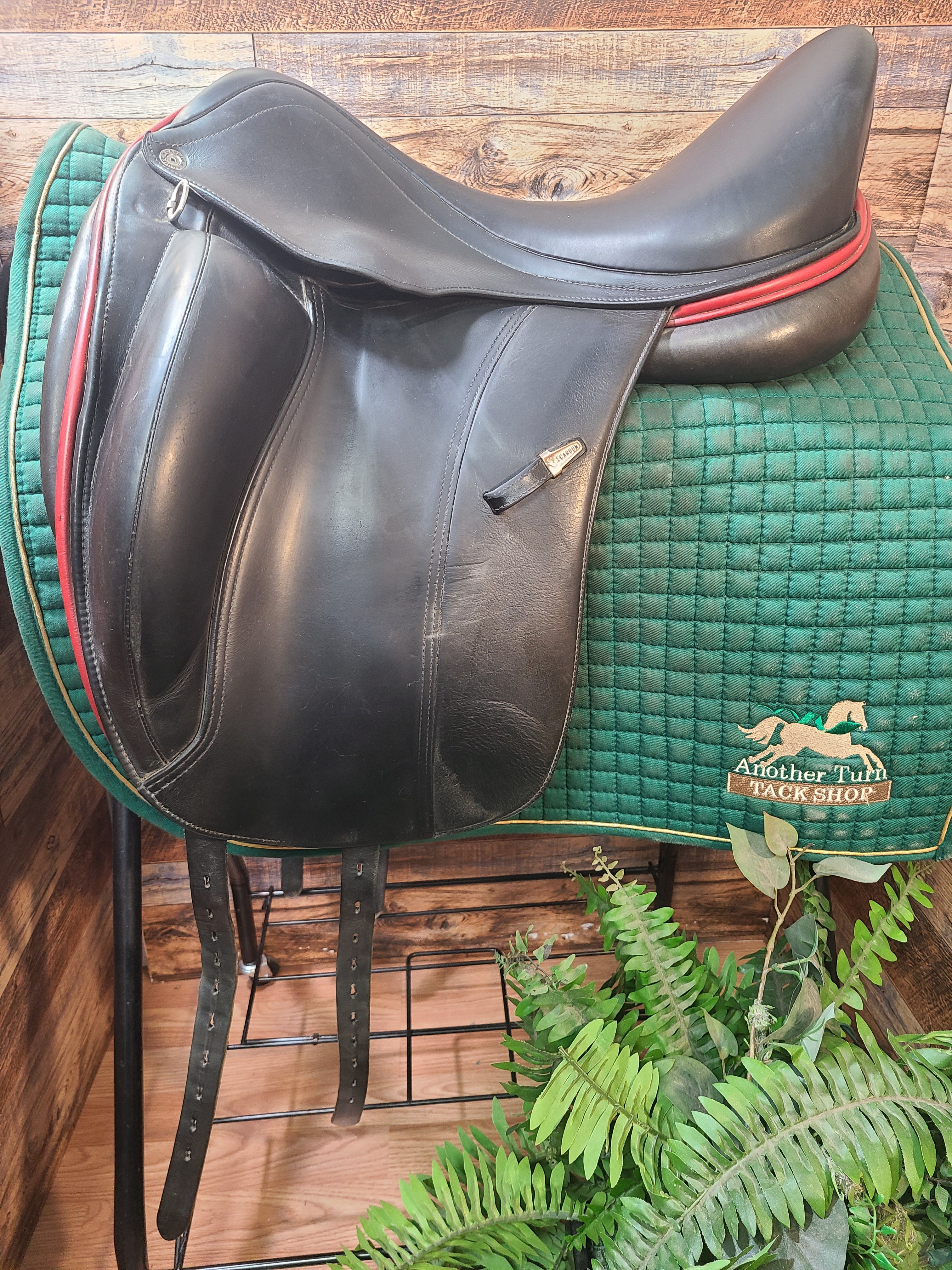 17.5" Equipe Viktoria Monoflap Dressage