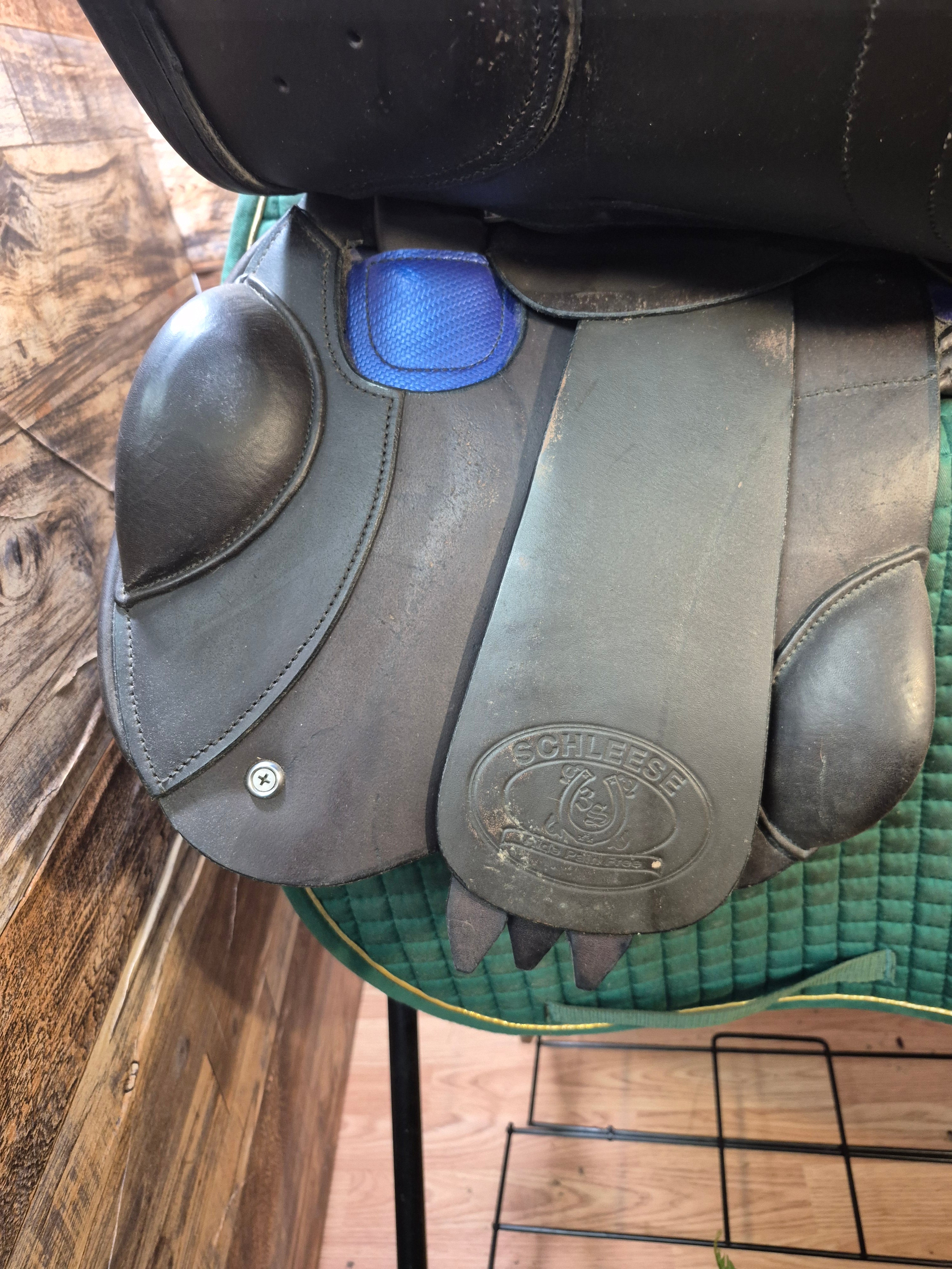 17" Schleese Unalight CC Saddle